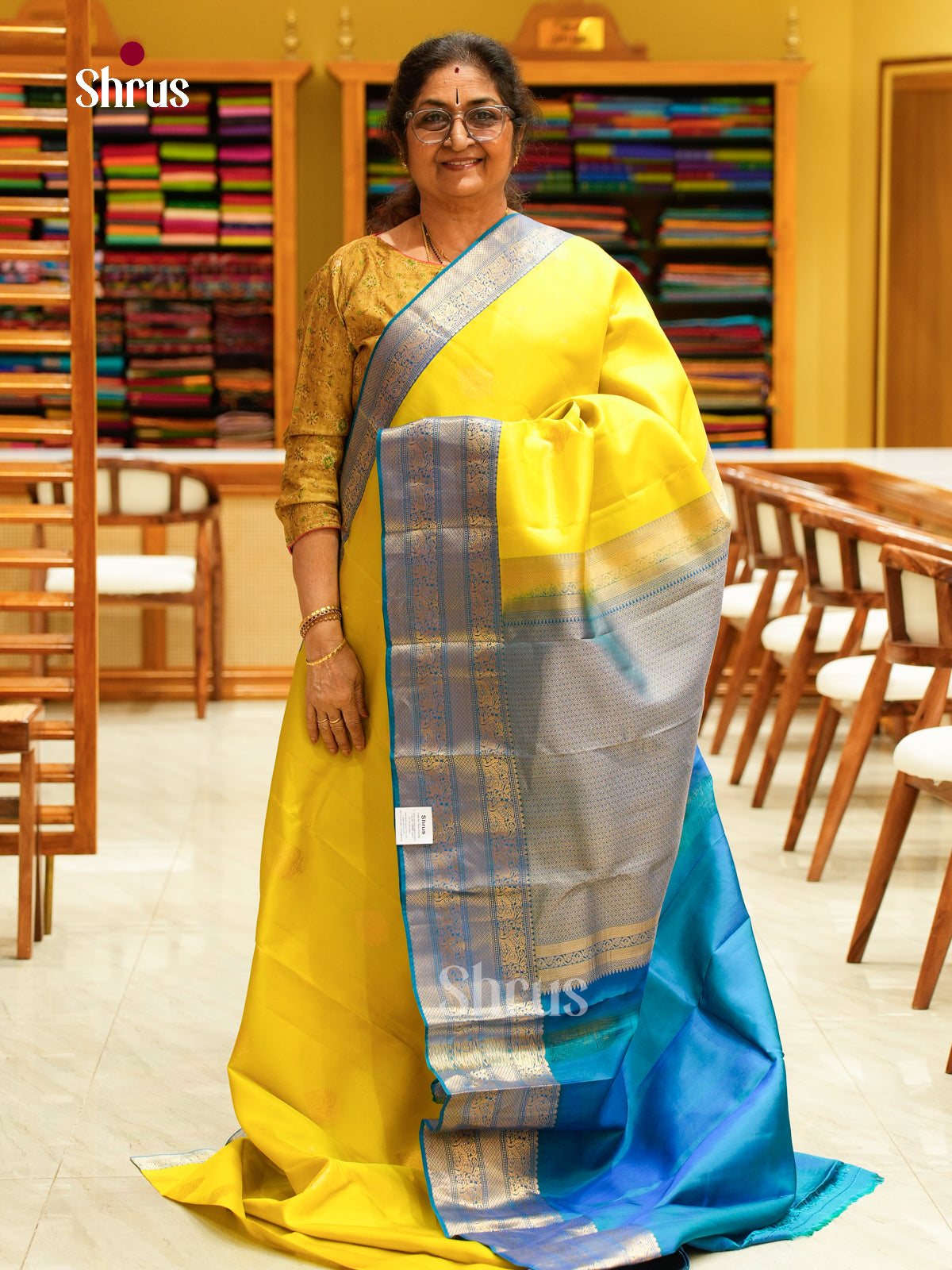 Kanchipuram silk Saree - EFS27286 - Shop on Shrus.com