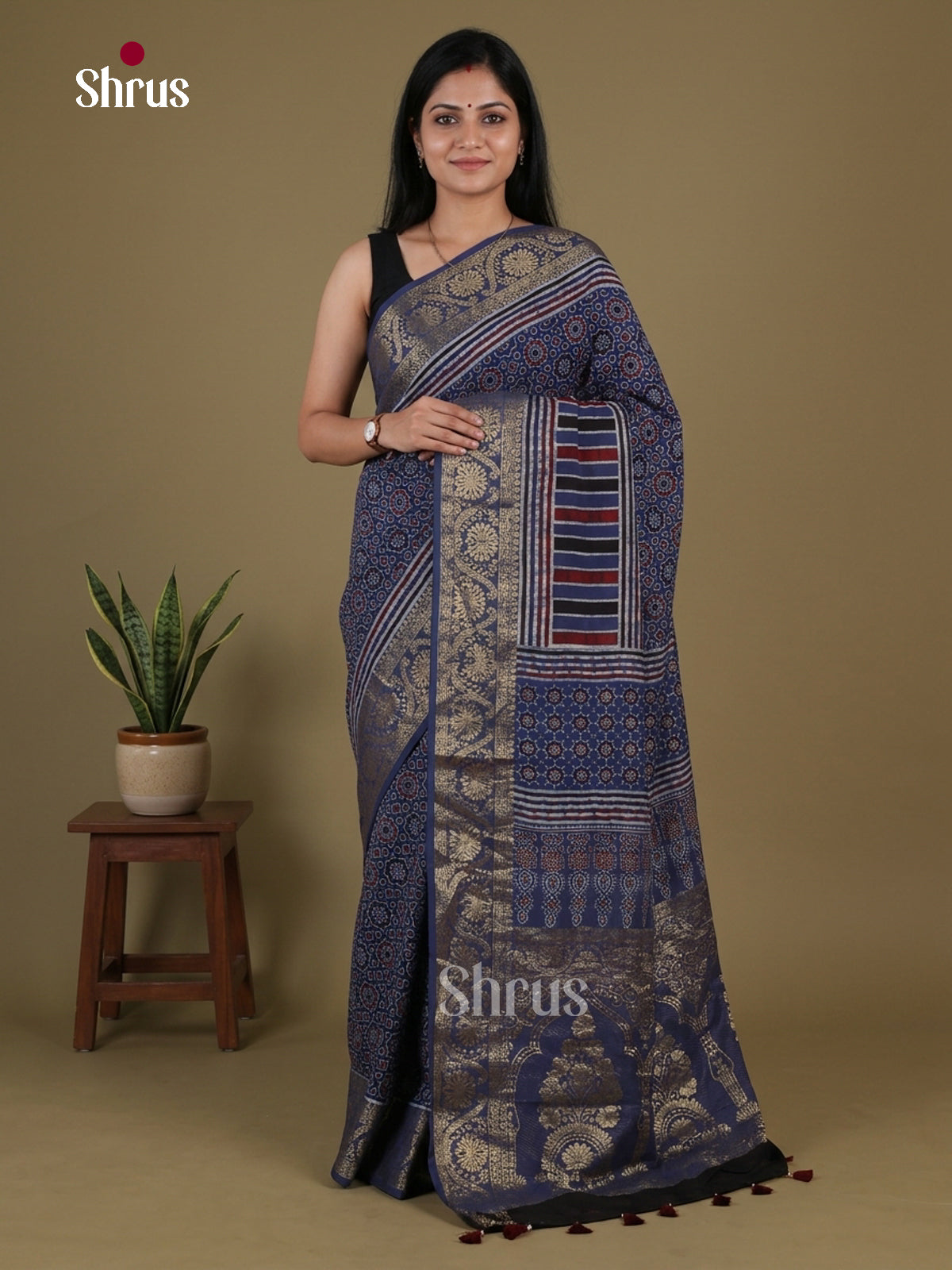 Modal Silk Saree - EFS27429