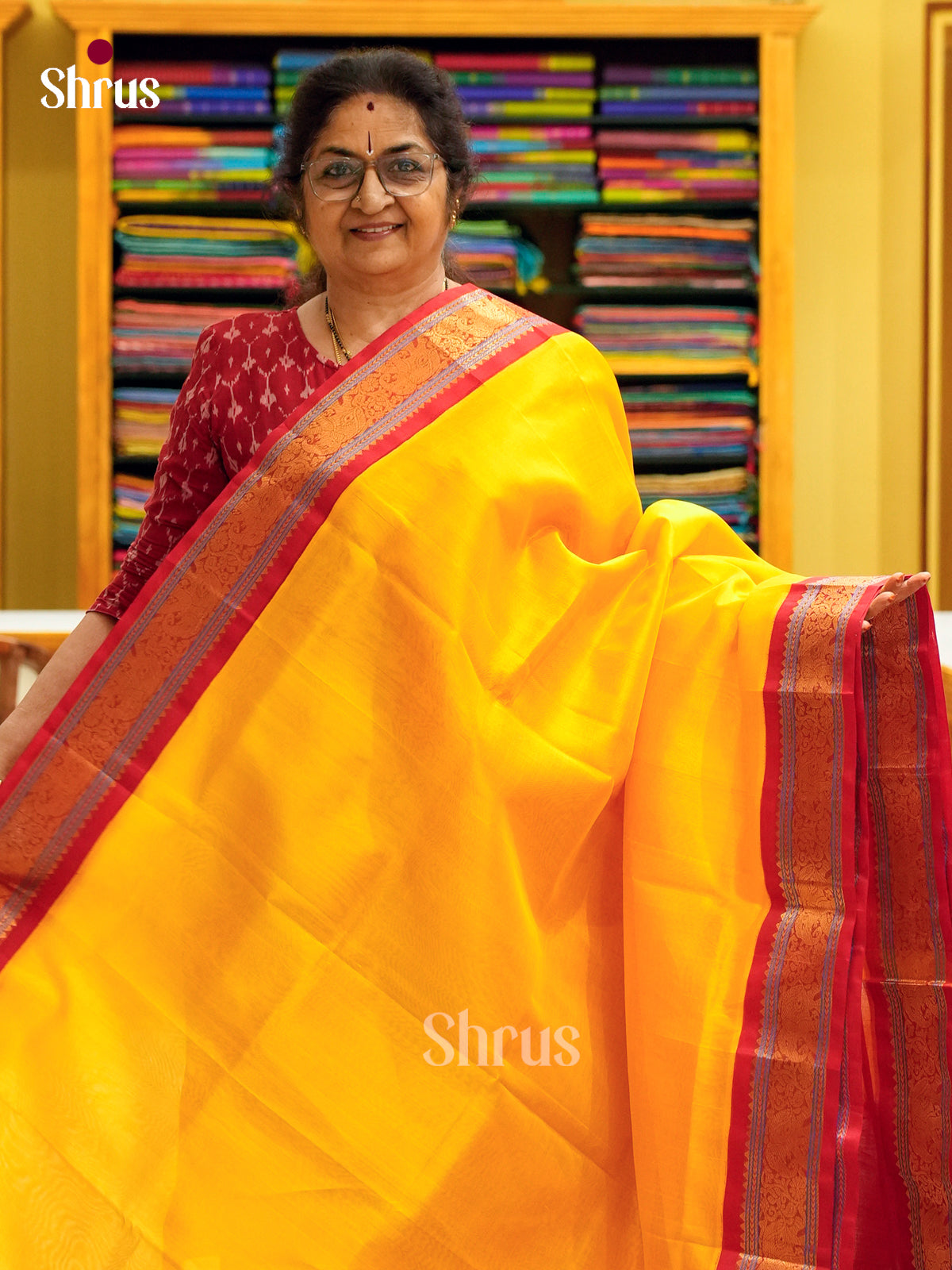 Mango Yellow Silk Cotton Saree | Red Contrast Border — Contrast Border with Motifs