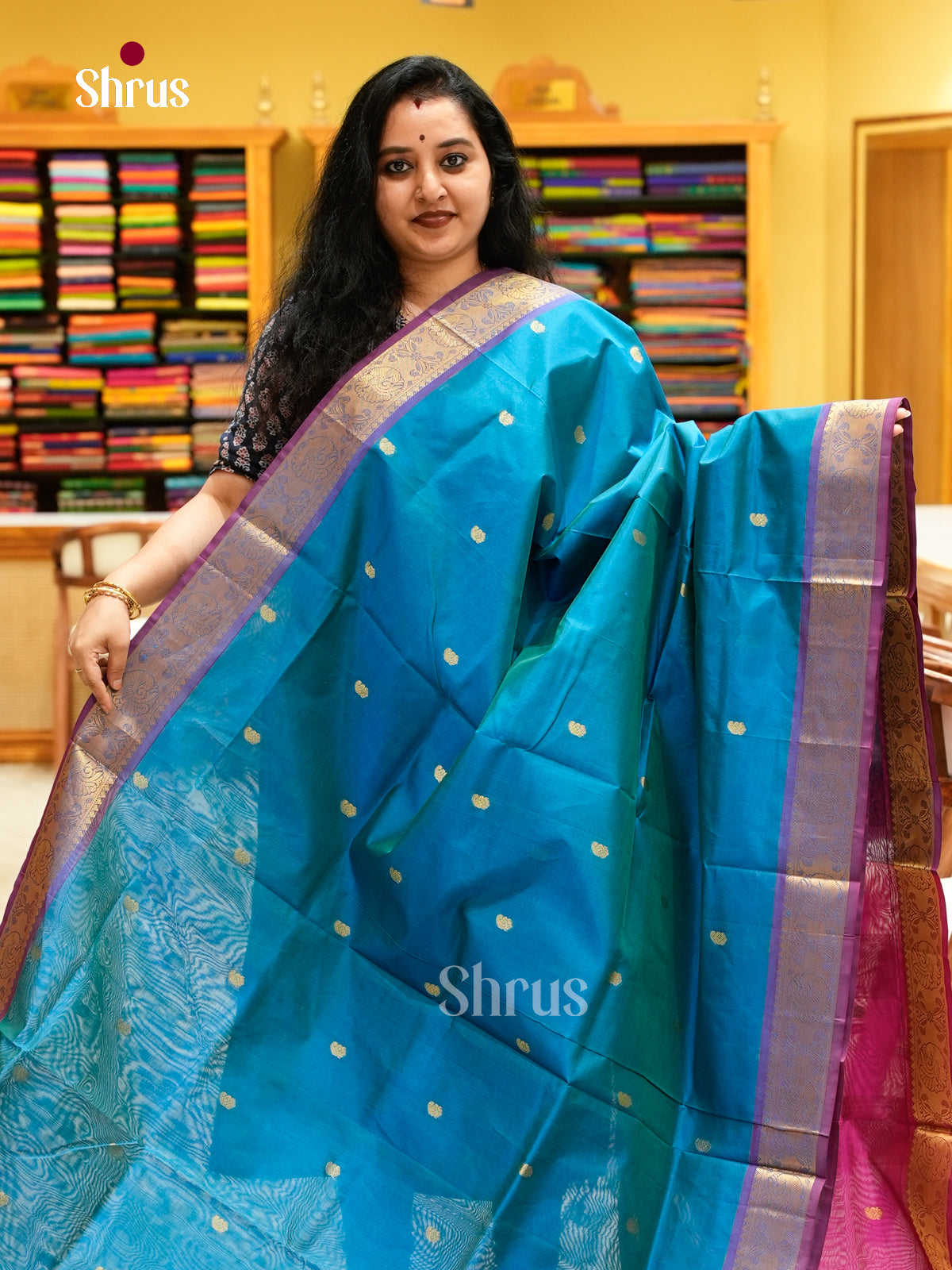 Peacock Green Silk Cotton Saree with Mango / Paisley Buttas | Pink Contrast Border