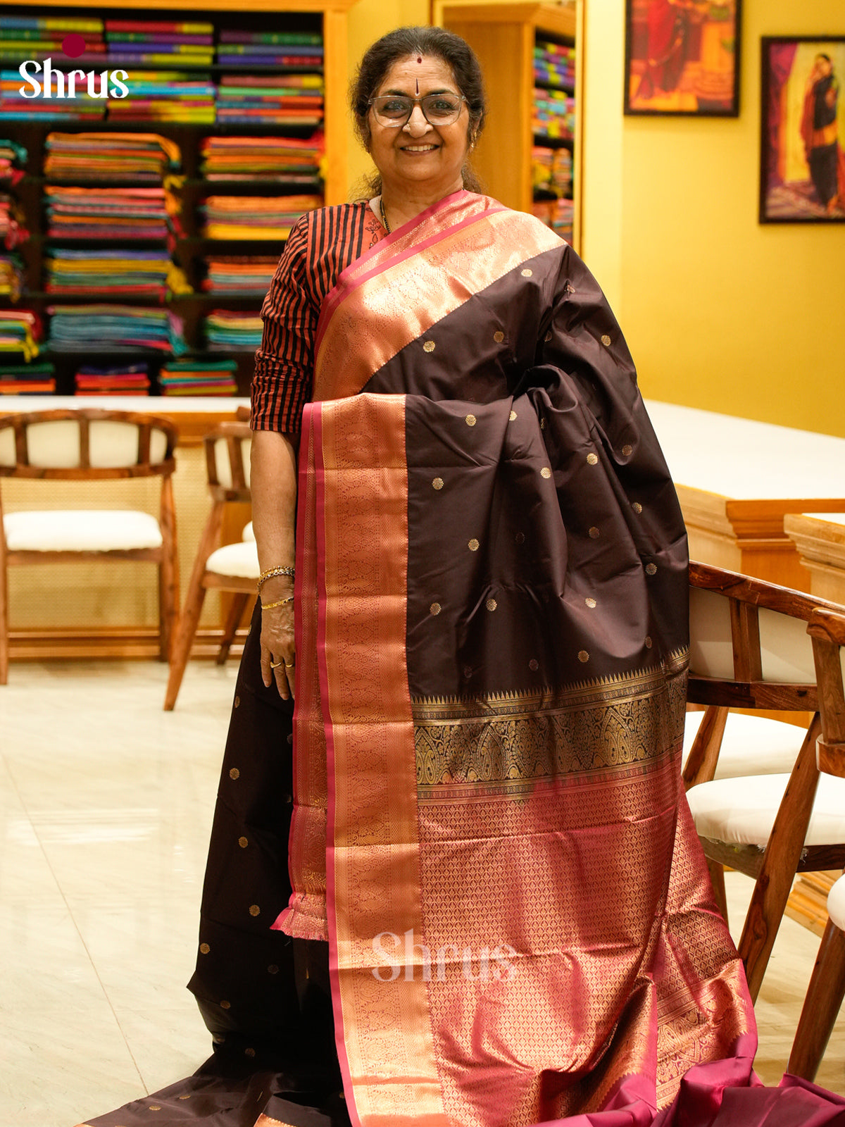 Dark Brown Halfpure Kanchipuram Silk Saree with Floral Buttas | Pink Contrast Border