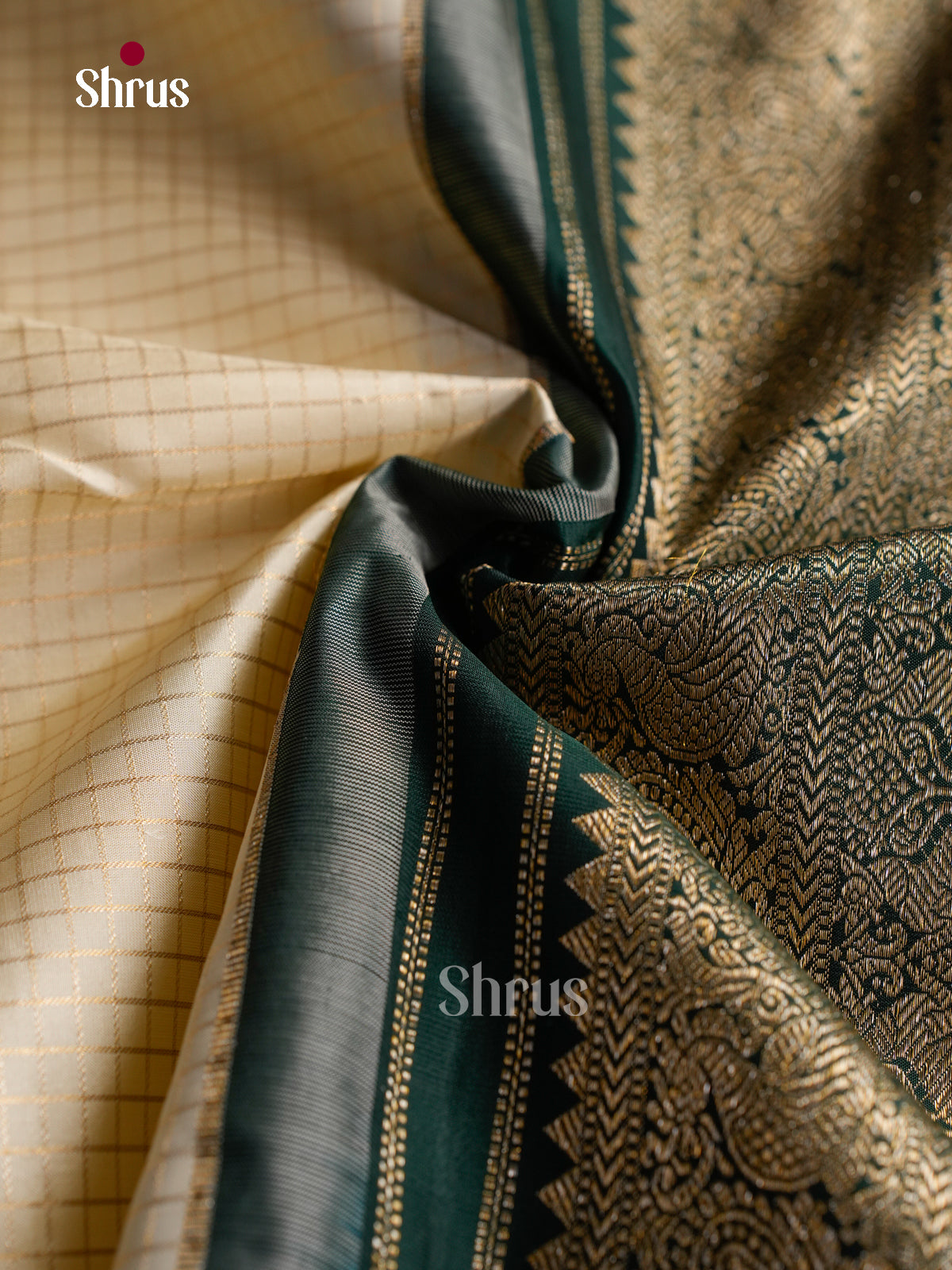 Kanchipuram silk Saree - EGS03015