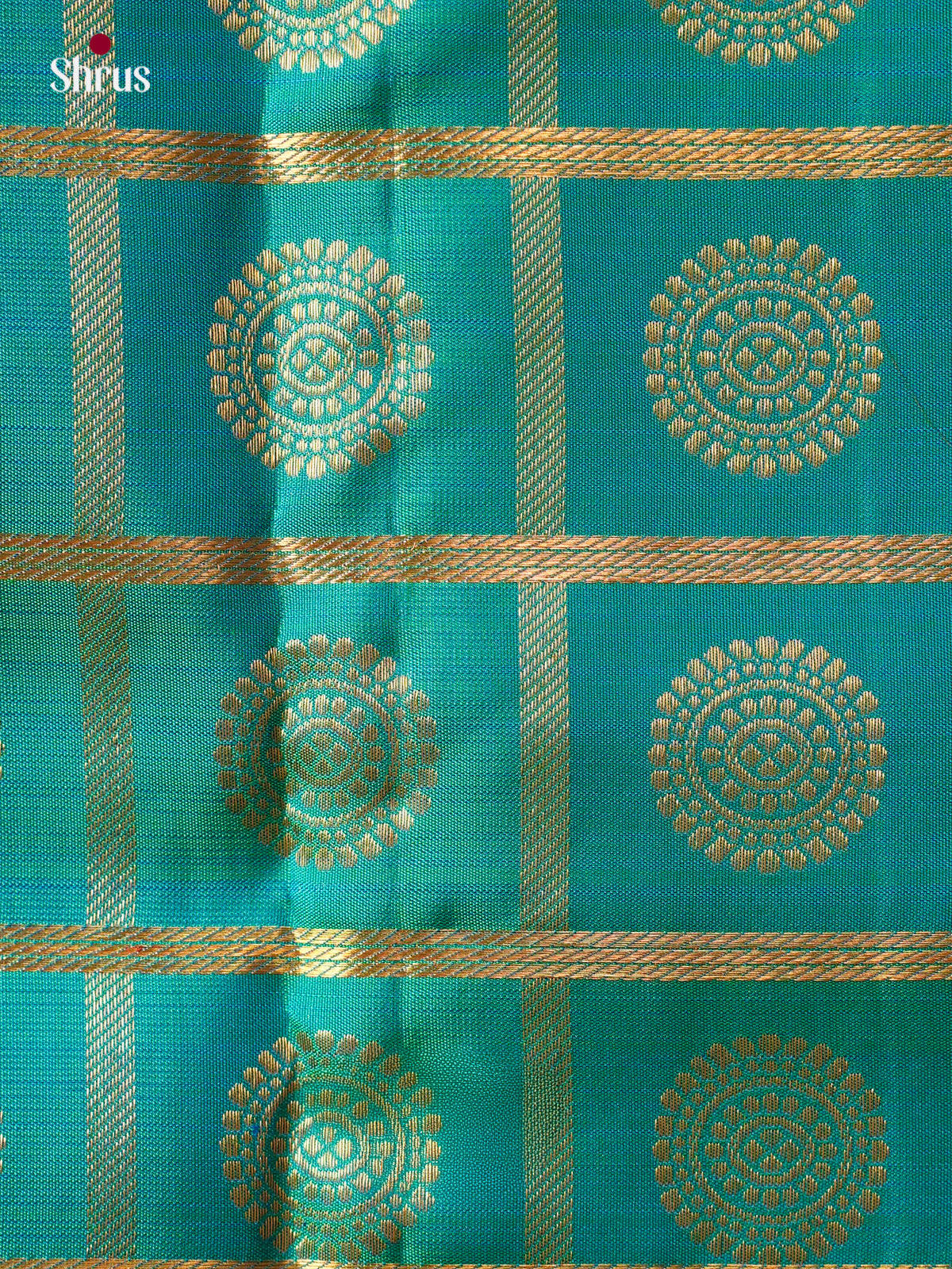 Kanchipuram silk Saree - EGS03103