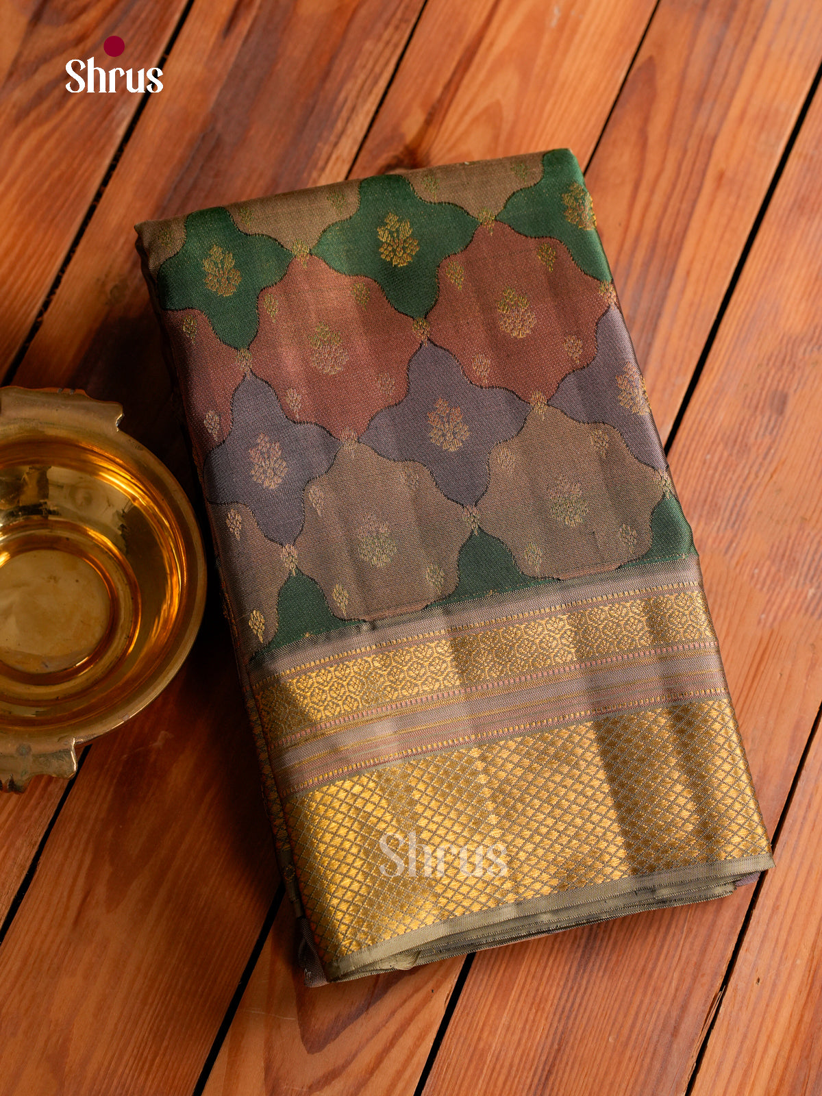 Kanchipuram silk Saree - EGS03227