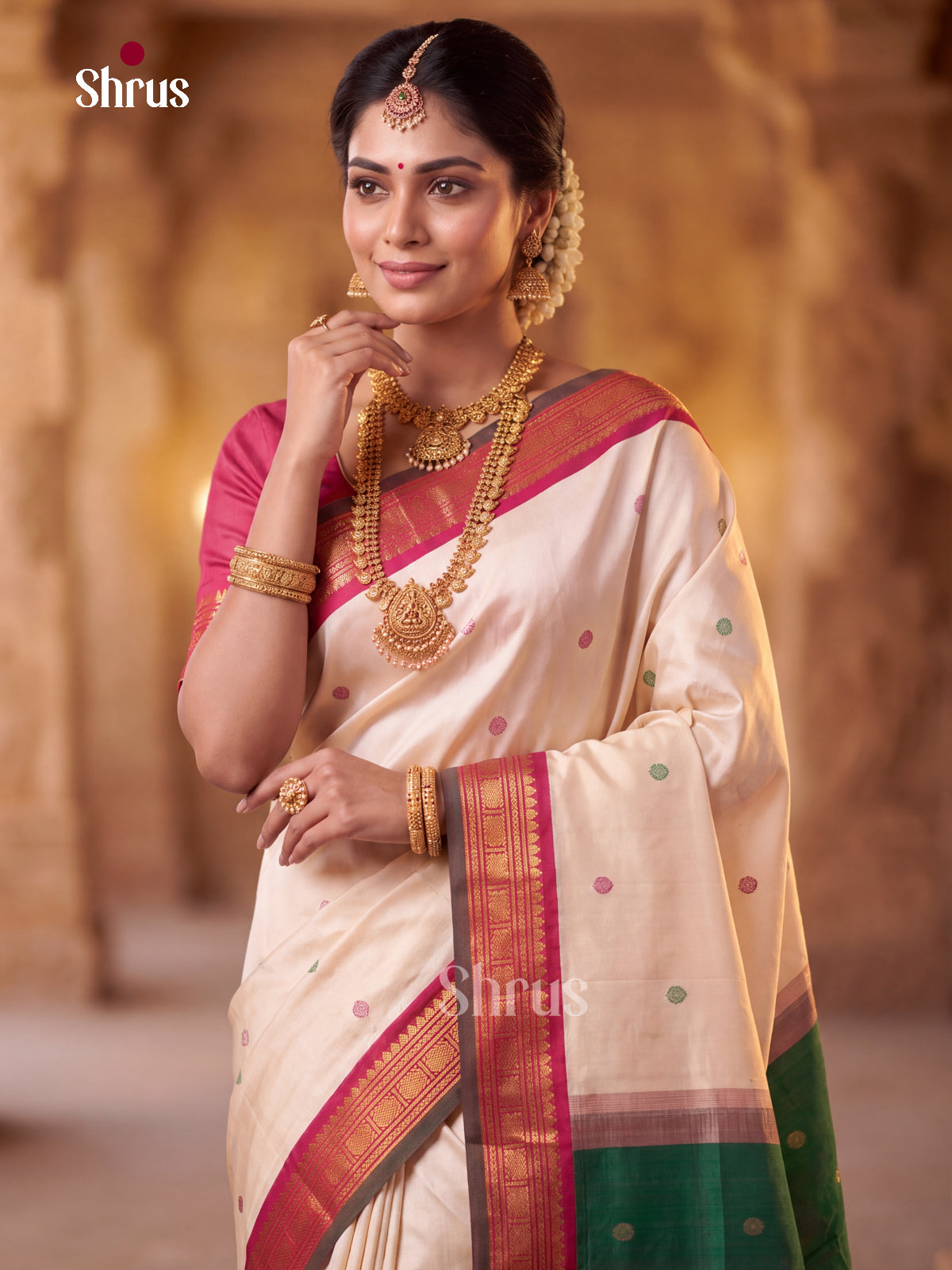 Kanchipuram silk Saree - EGS03333 - Shop on Shrus.com