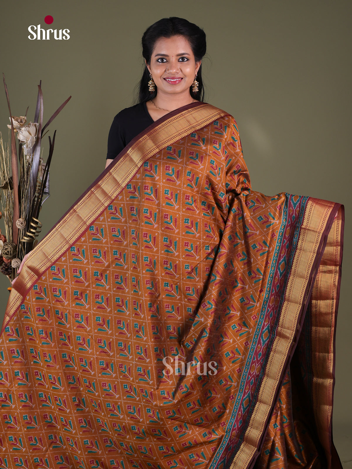 Semi Patola Saree - EGS21044