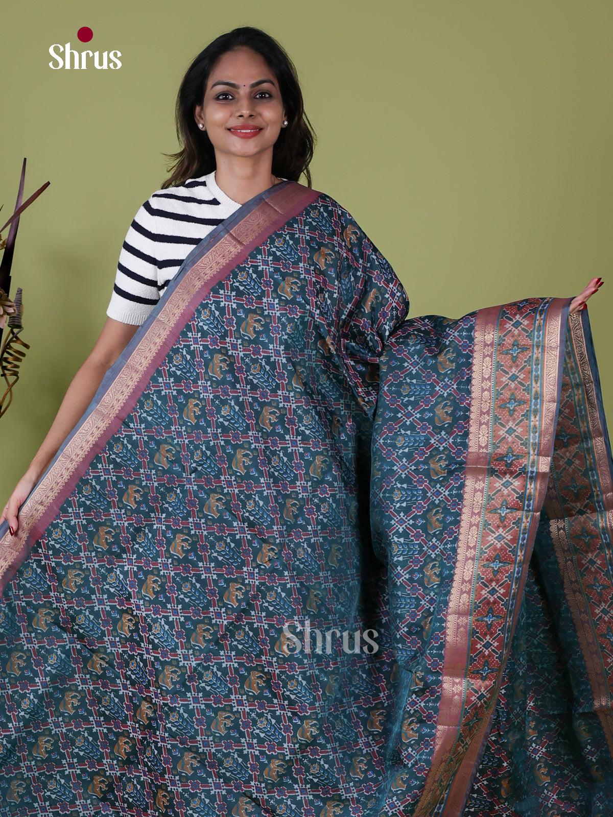 Semi Patola Saree - EH04104