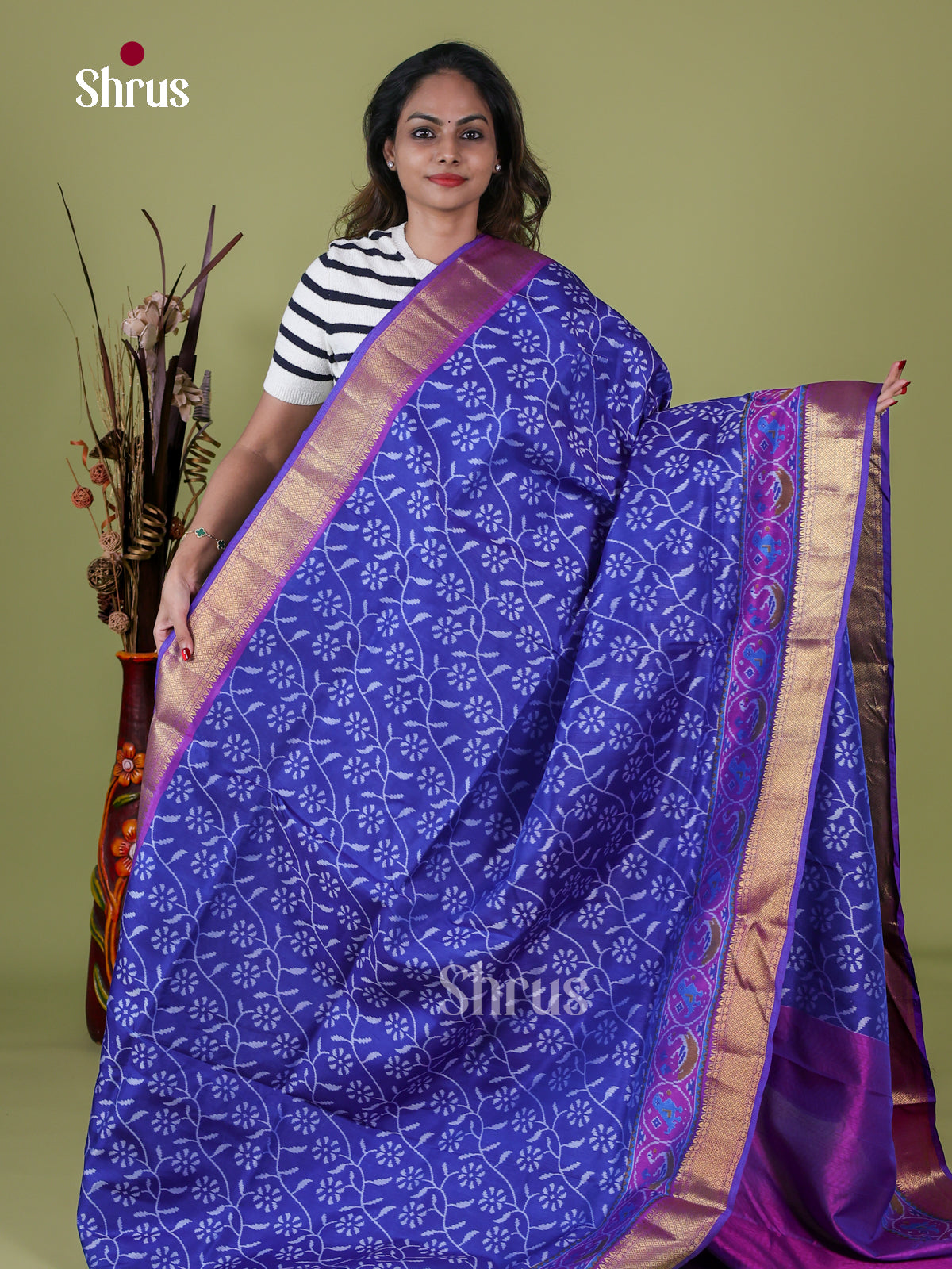 Semi Patola Saree - EH18038
