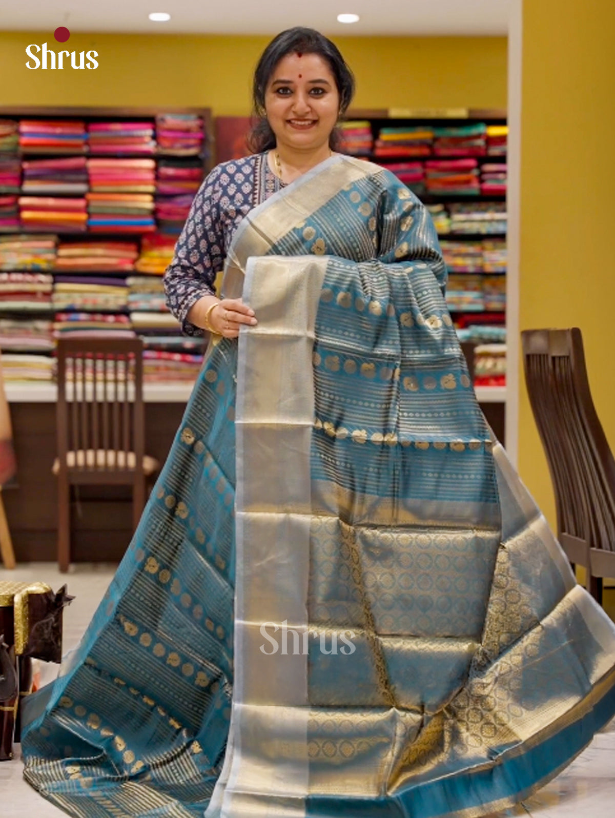 Semi Kanchipuram Saree - EI02300