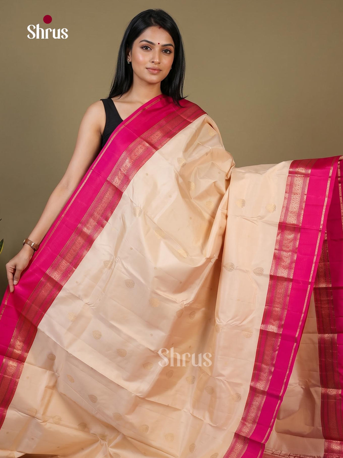 Kanchipuram silk Saree - EI02351