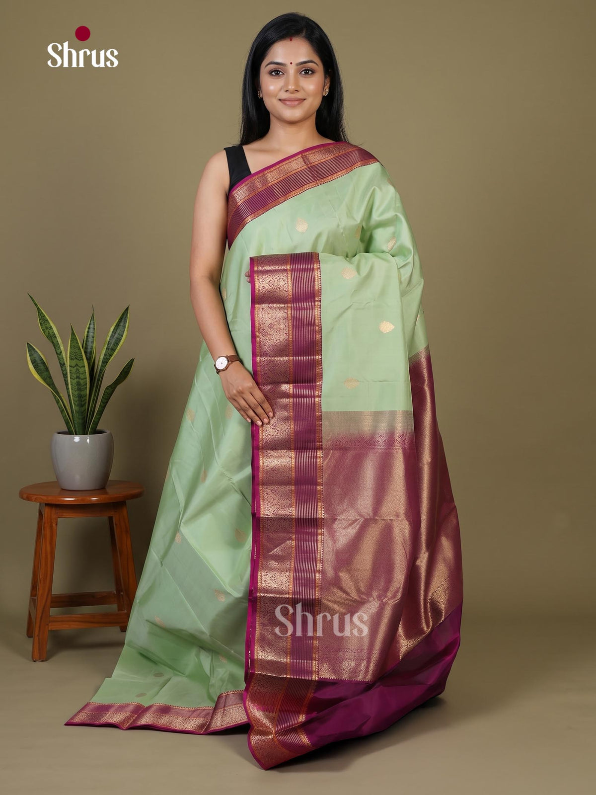 Kanchipuram silk Saree - EI02358