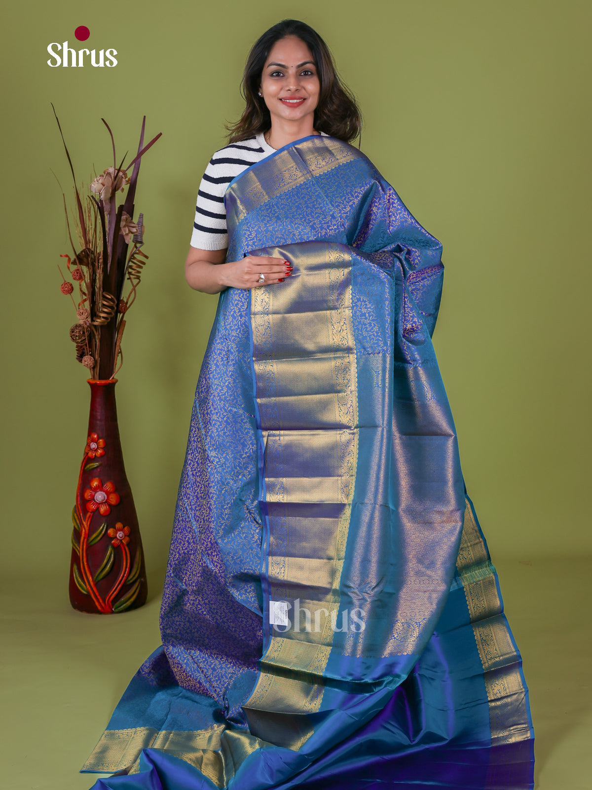 Kanchipuram silk Saree - EI08016