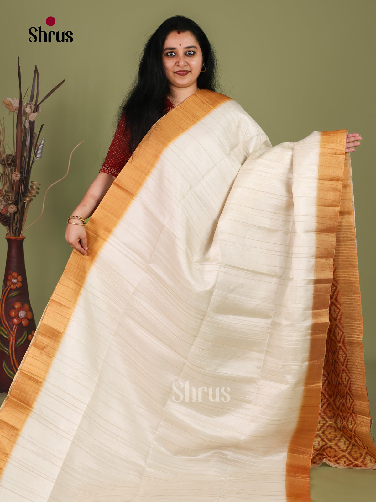 Semi Tussar Saree - EI08079
