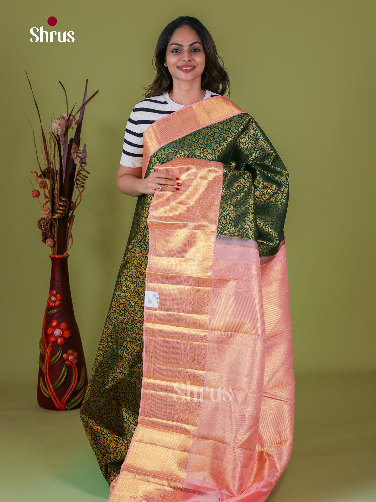 Kanchipuram silk Saree - EI08135
