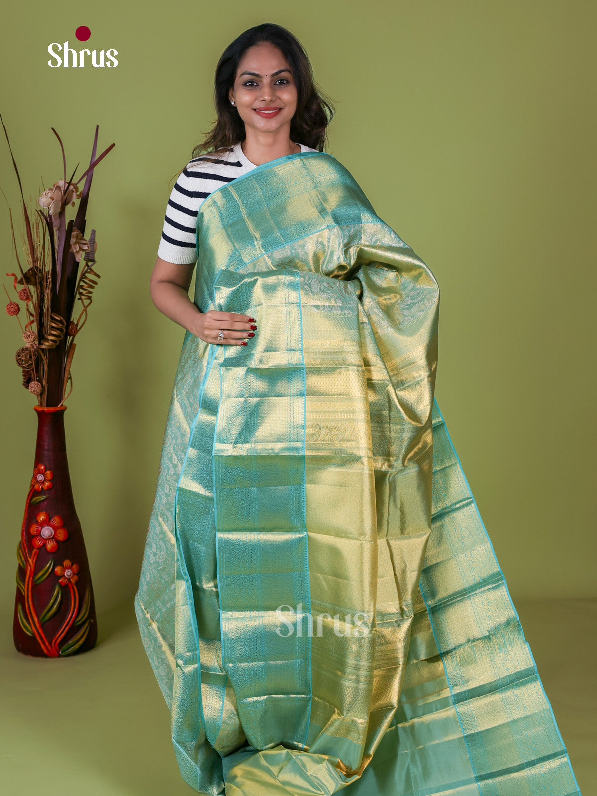 Kanchipuram silk Saree - EI08183