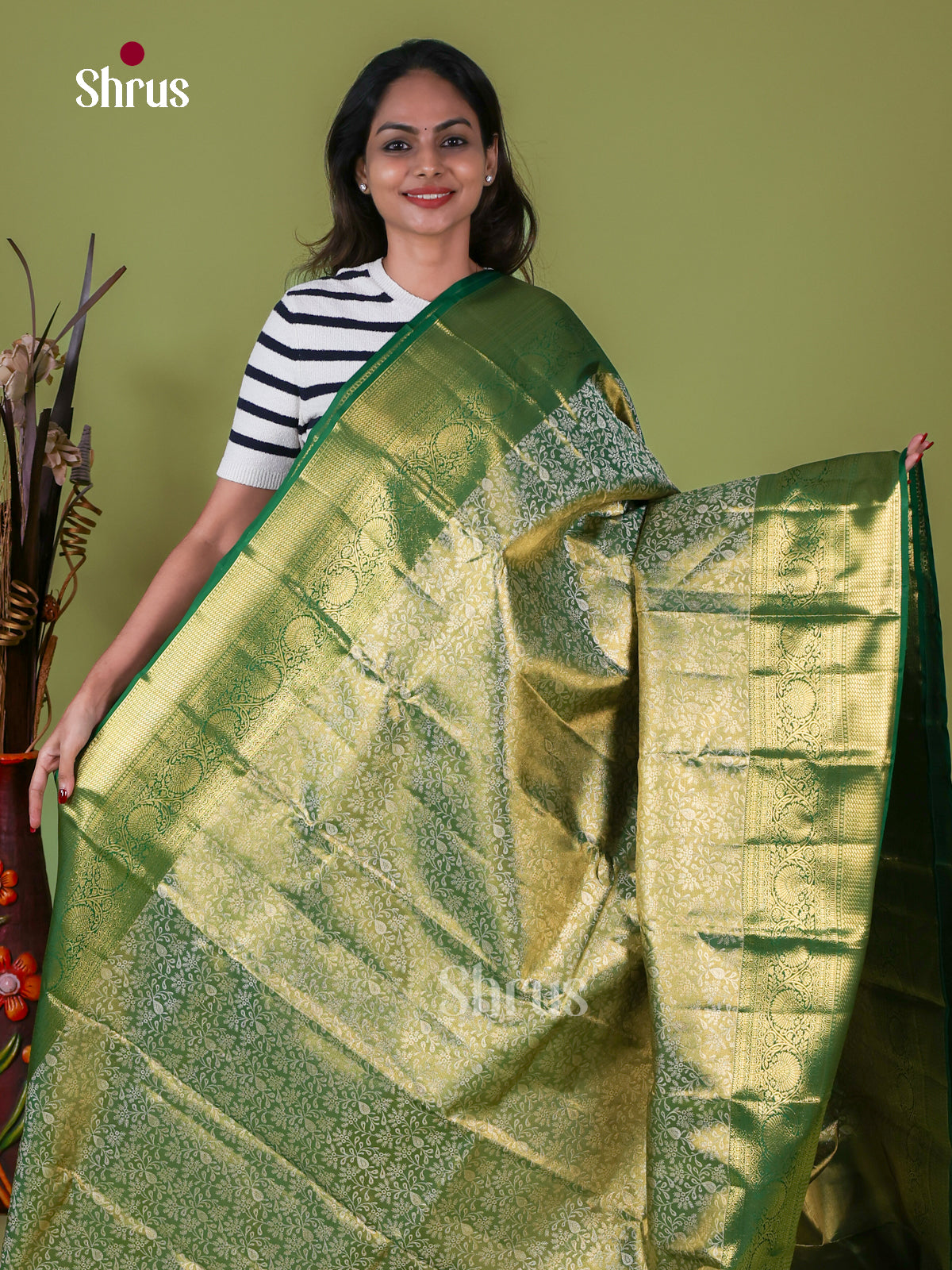 Kanchipuram silk Saree - EI08186