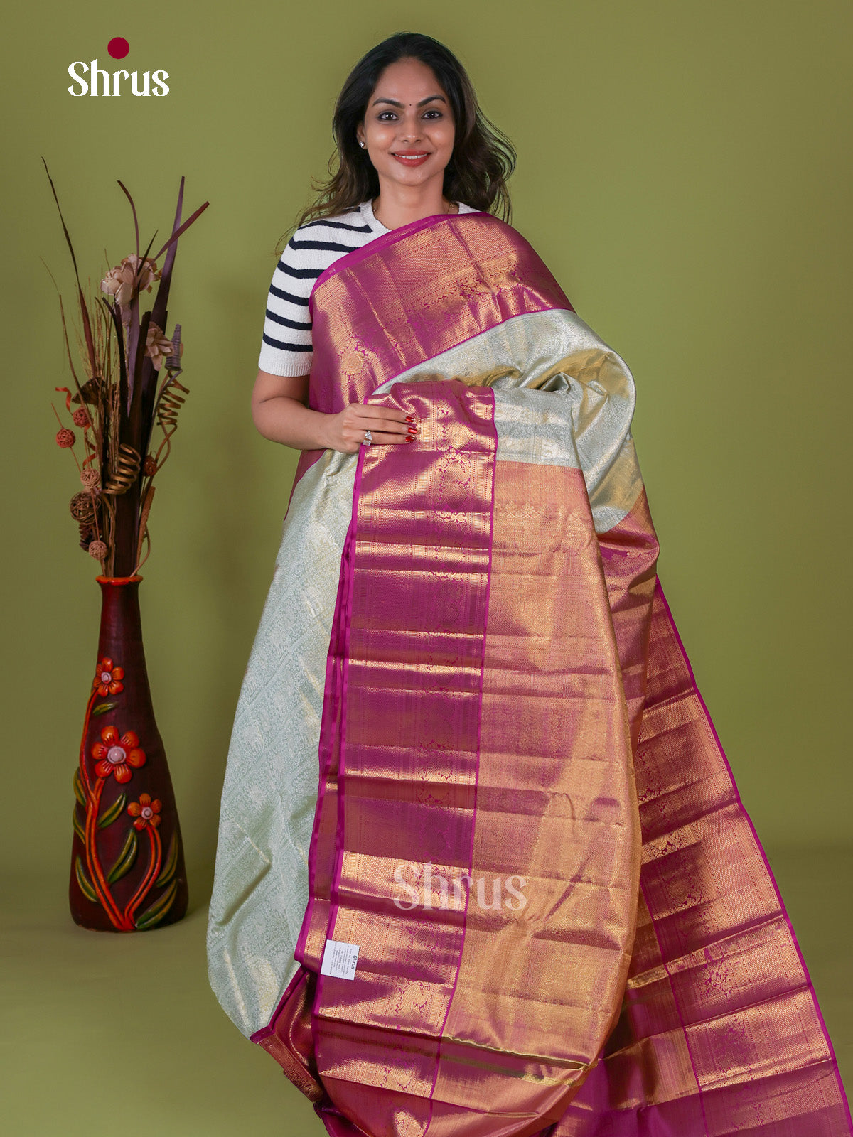 Kanchipuram silk Saree - EI08265