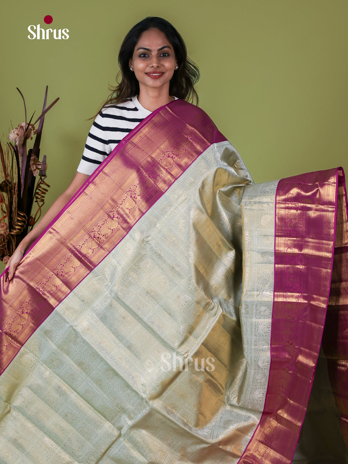 Kanchipuram silk Saree - EI08265