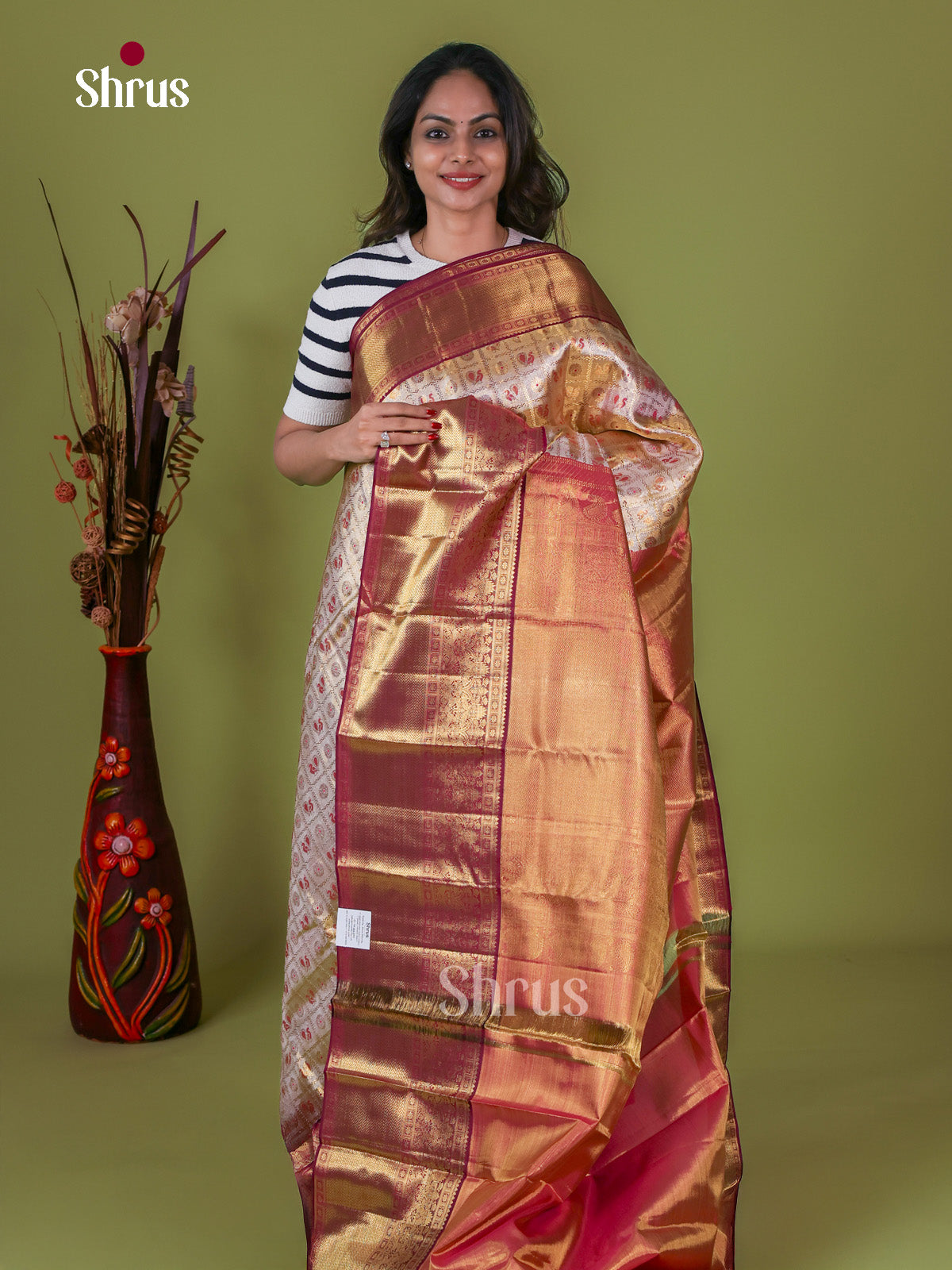 Kanchipuram silk Saree - EI08275