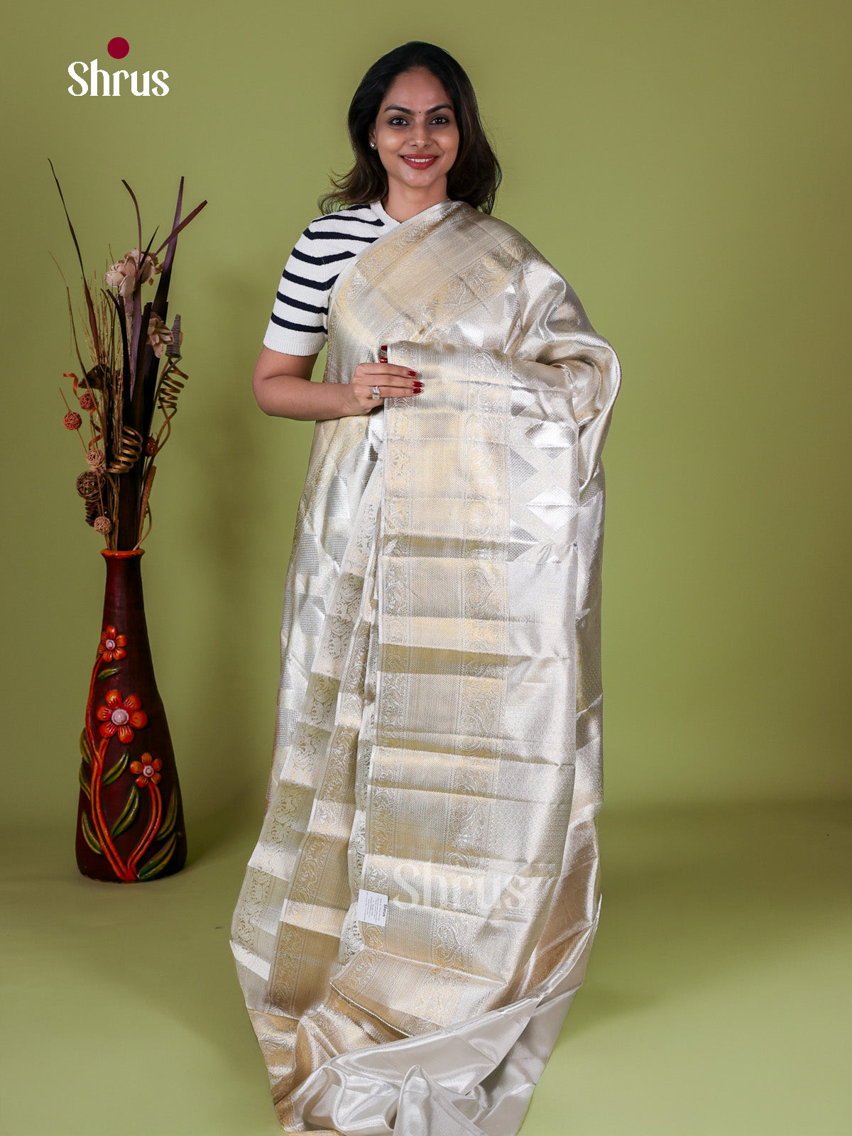 Kanchipuram silk Saree - EI08284