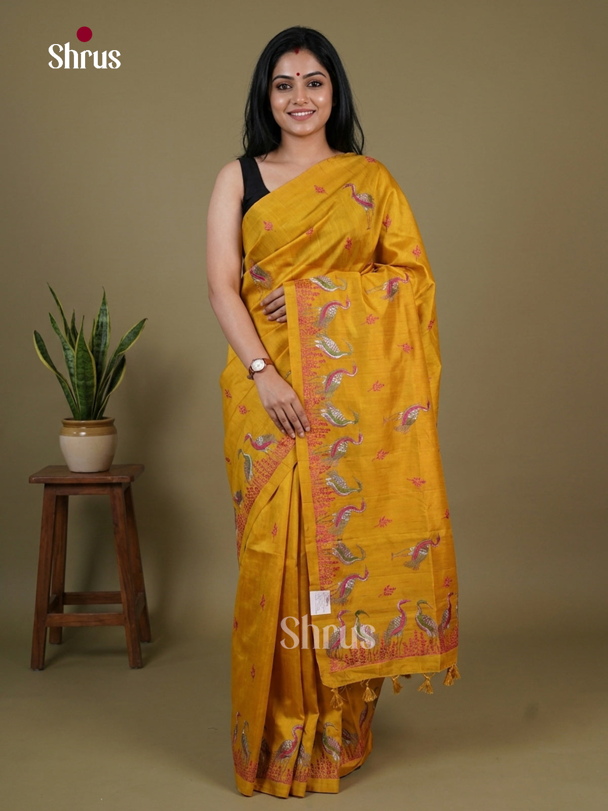 Semi Rawsilk Embroidery Saree - EI10085