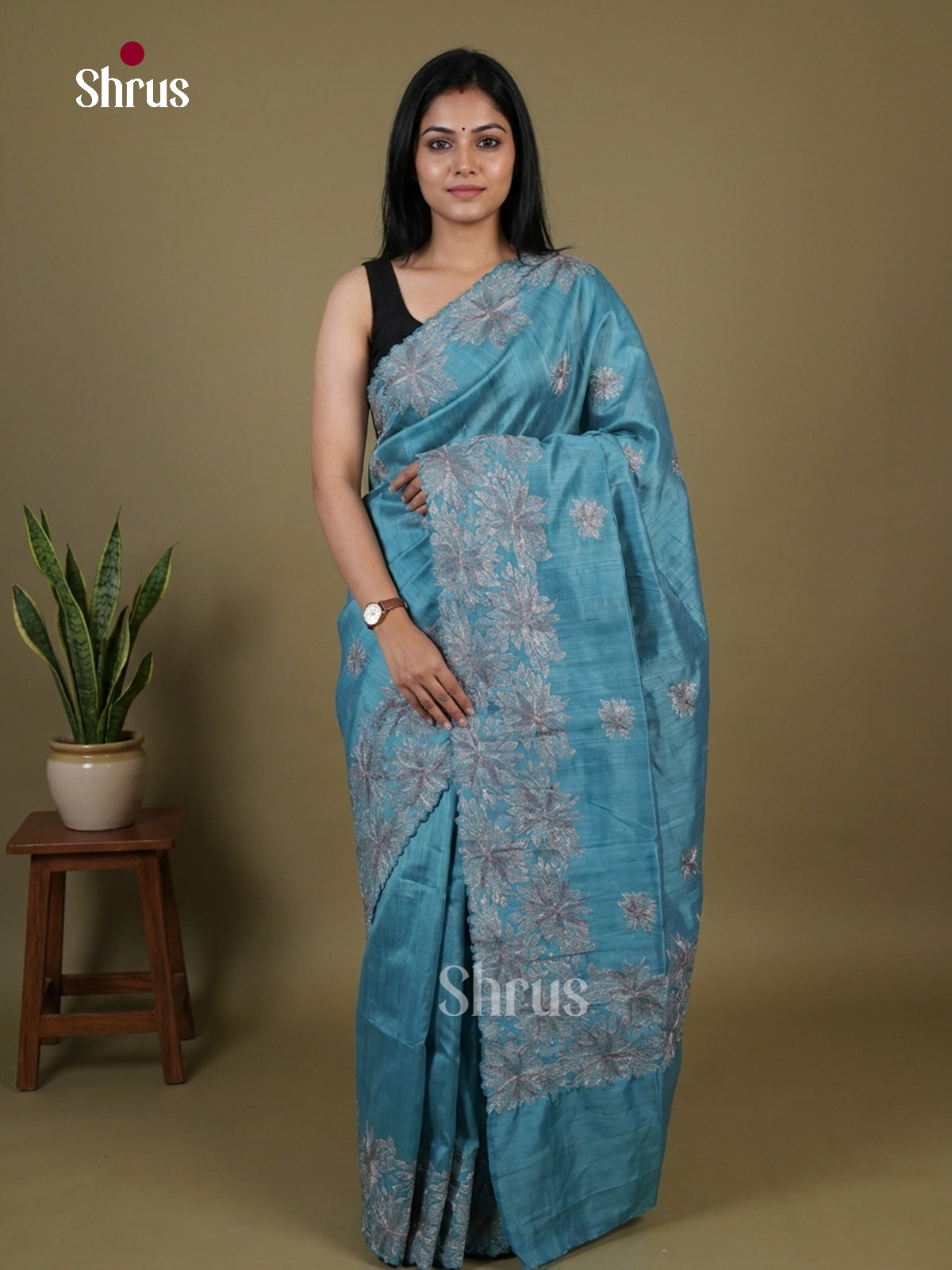 Semi Rawsilk Embroidery Saree - EI10093