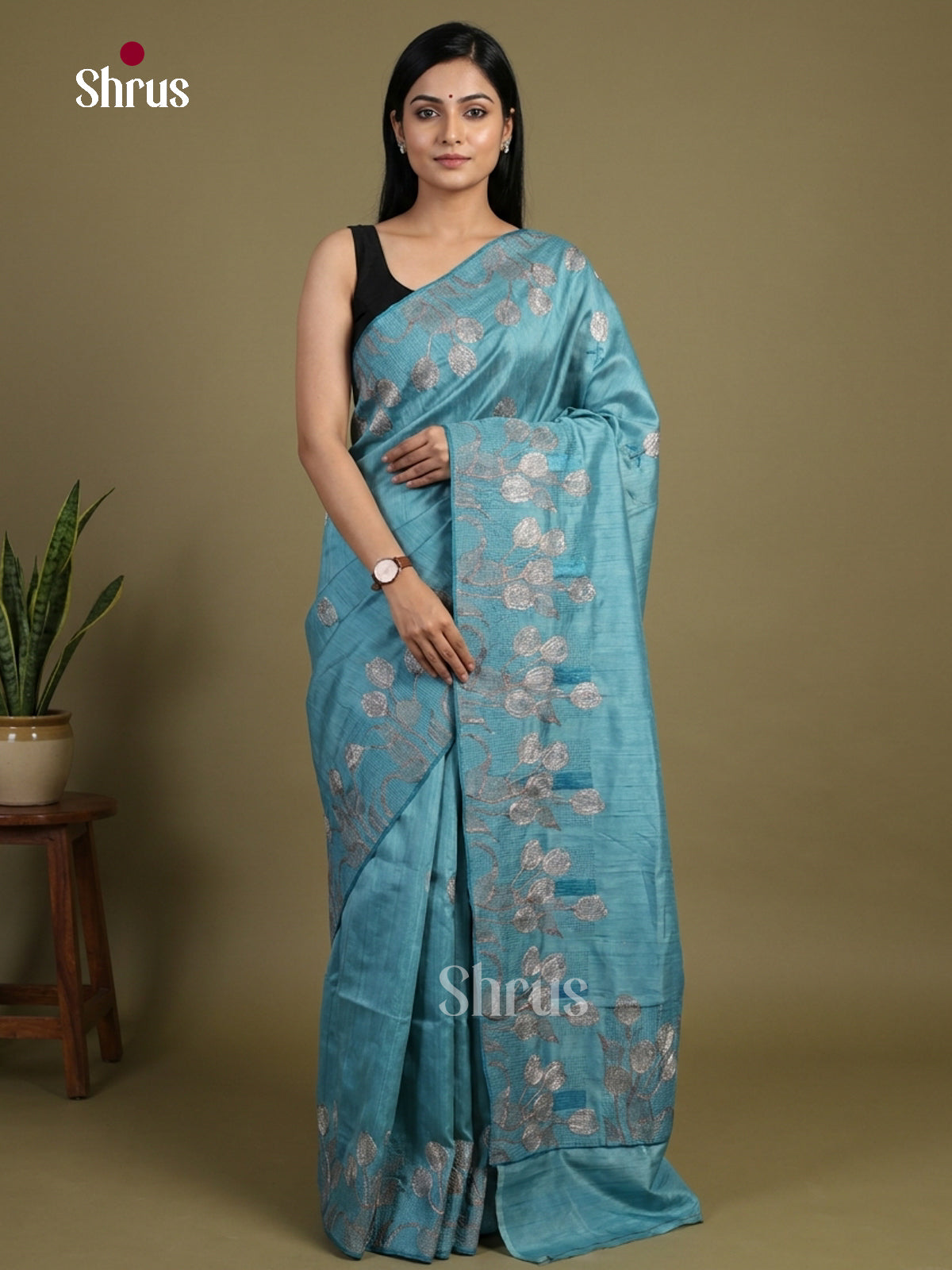 Semi Rawsilk Embroidery Saree - EI10228