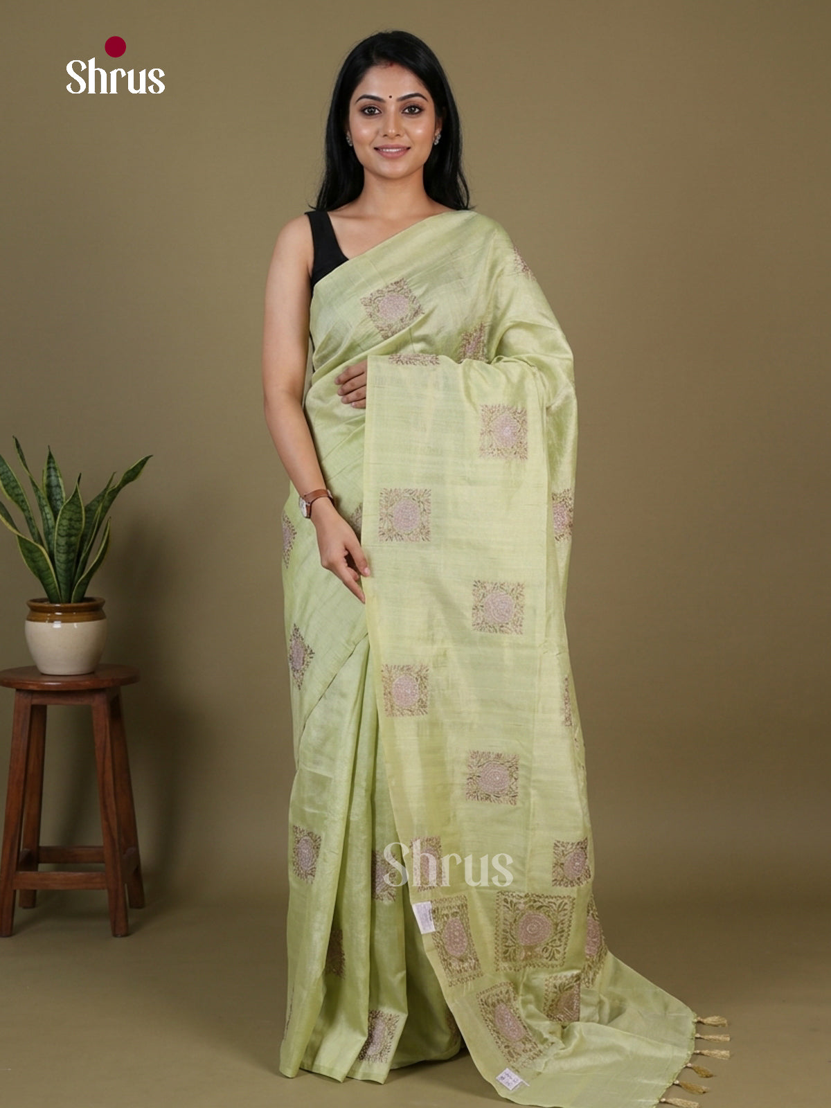 Semi Rawsilk Embroidery Saree - EI10297