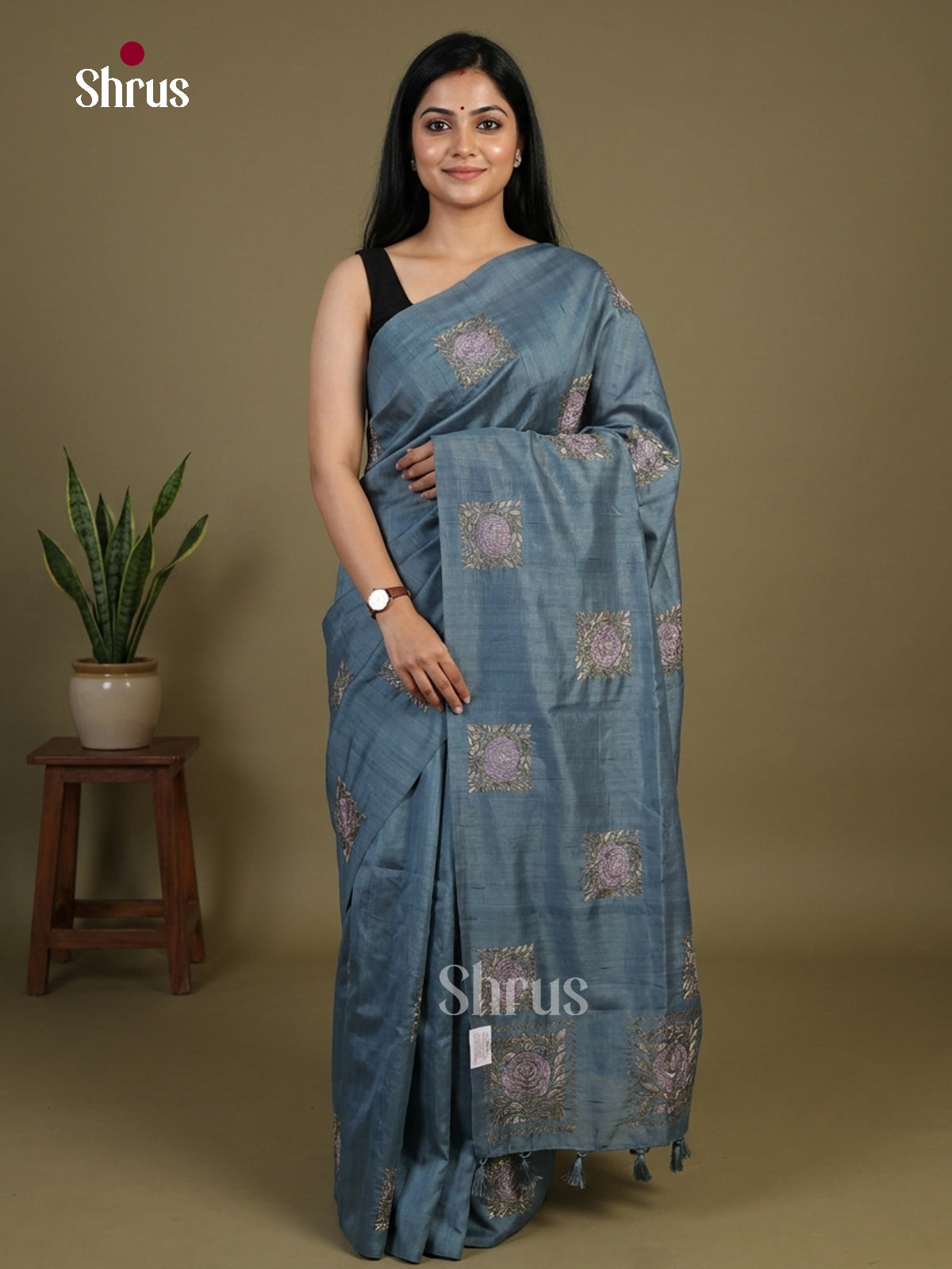 Semi Rawsilk Embroidery Saree - EI10299