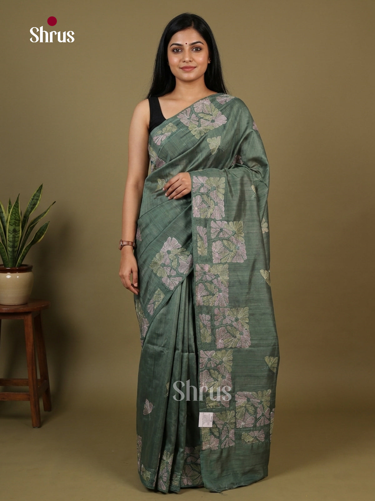 Semi Rawsilk Embroidery Saree - EI10374