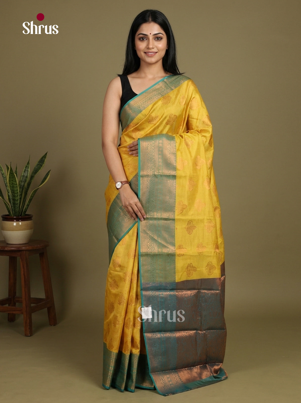 Semi Kanchipuram Saree - EI12044
