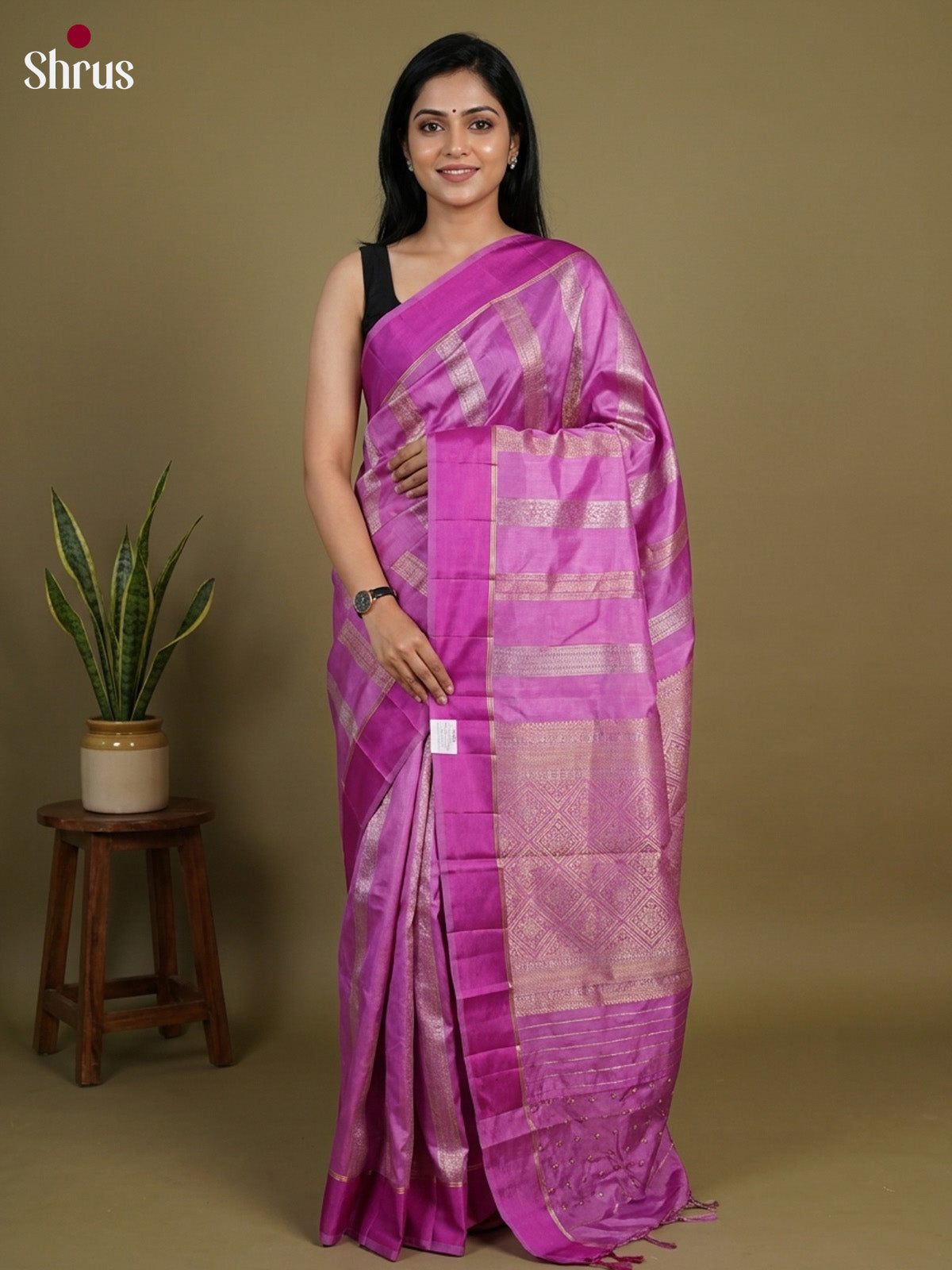 Apoorva Silk Saree - EI16012
