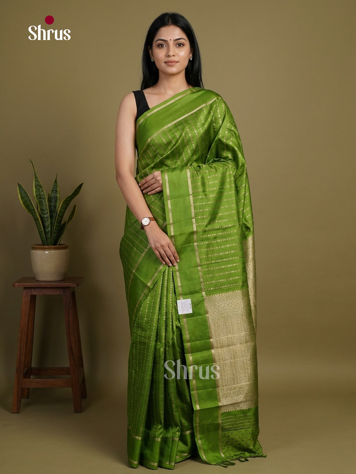 Apoorva Silk Saree - EI16035