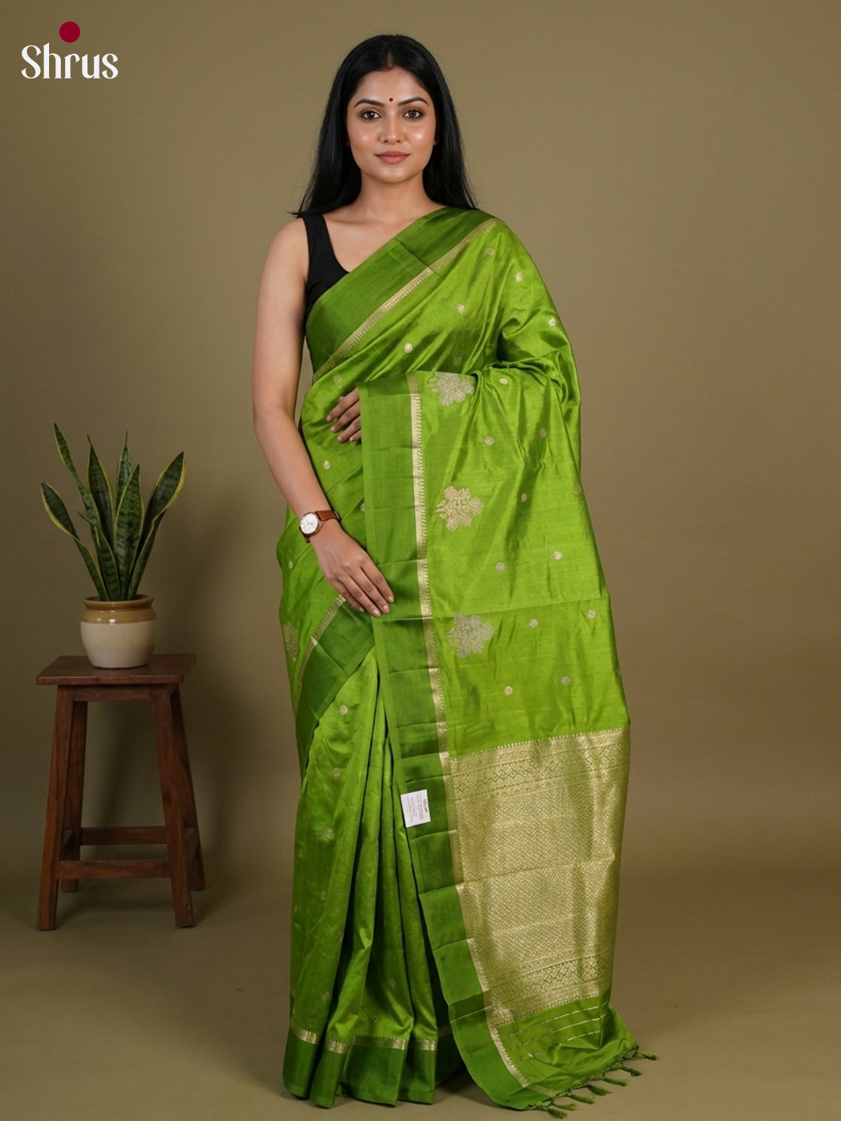 Apoorva Silk Saree - EI16099