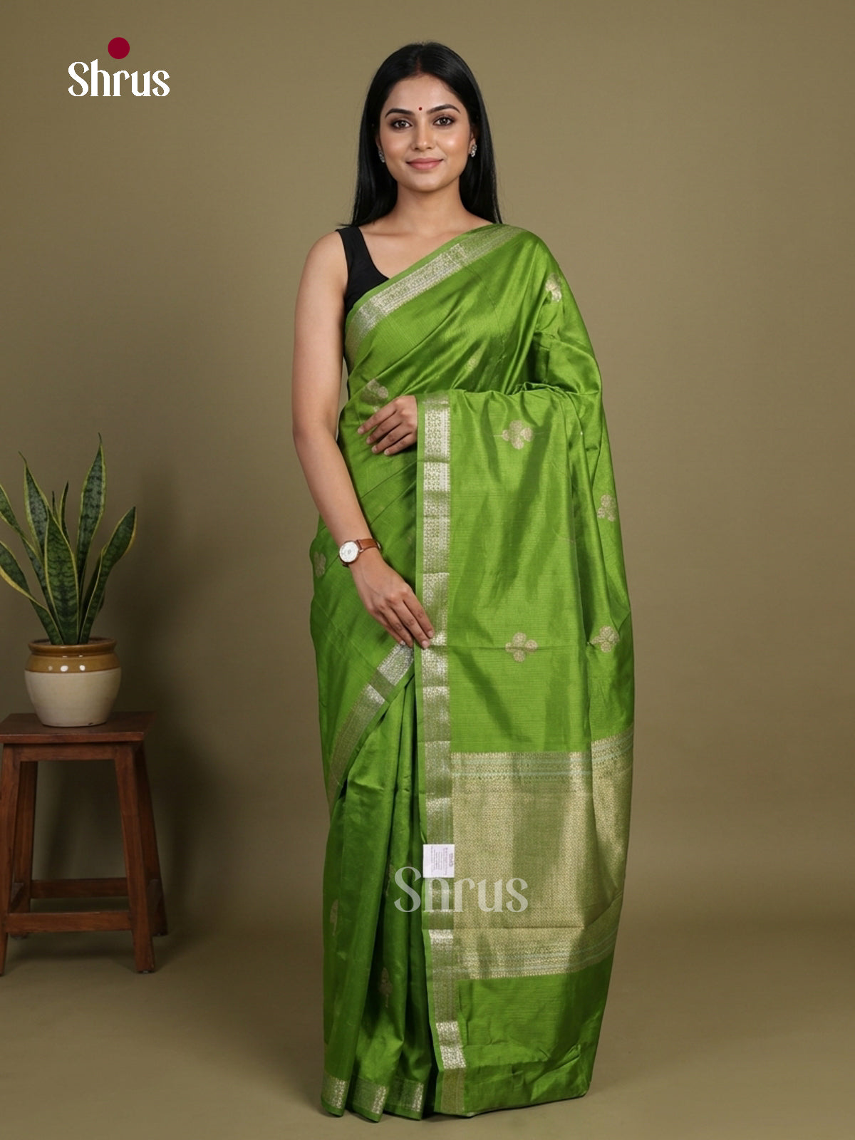 Apoorva Silk Saree - EI16106