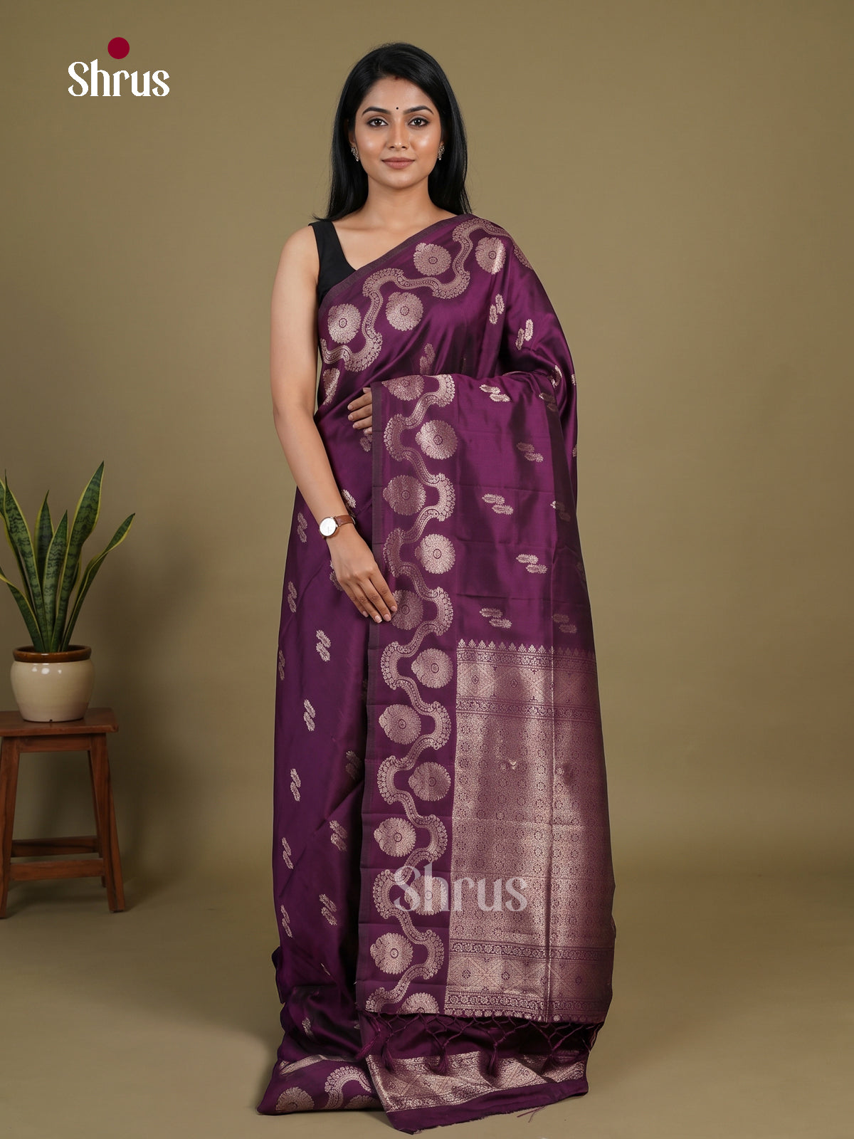 Apoorva Silk Saree - EI16157 - Shop on Shrus.com