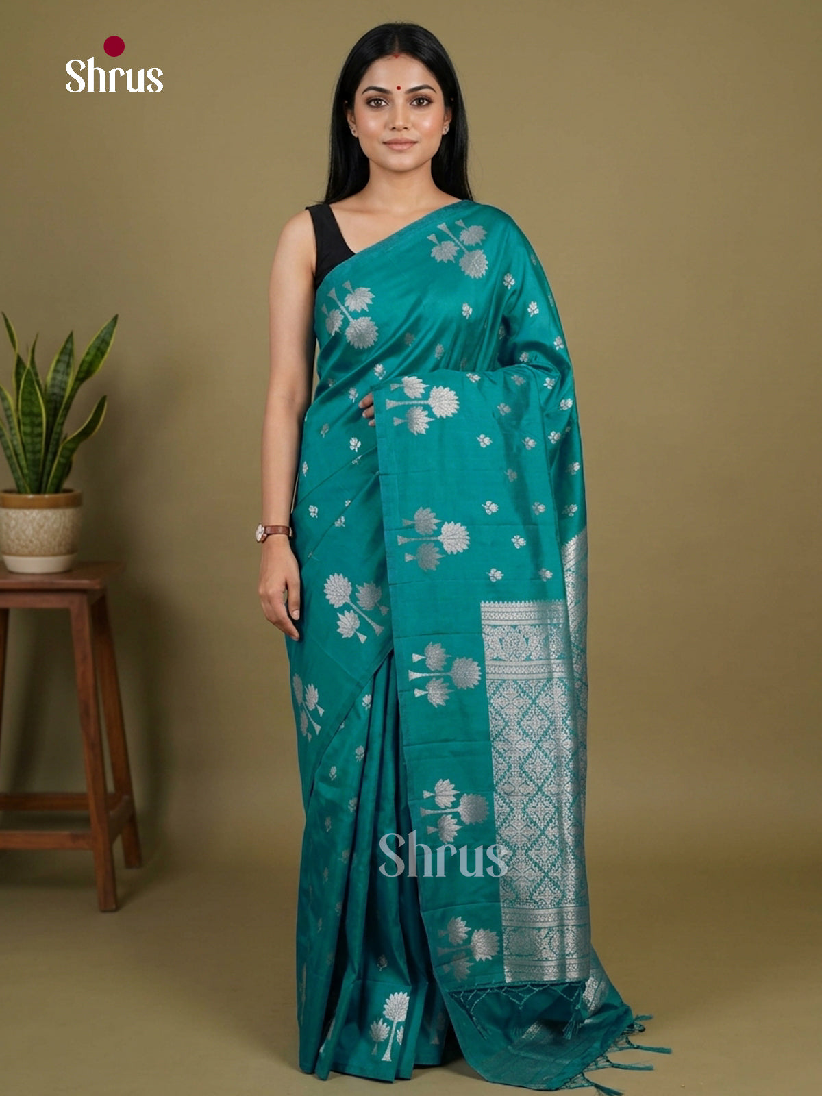 Apoorva Silk Saree - EI16196