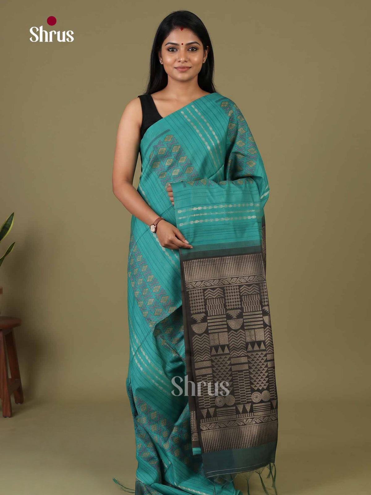 Champa semitussar Saree - EI16934