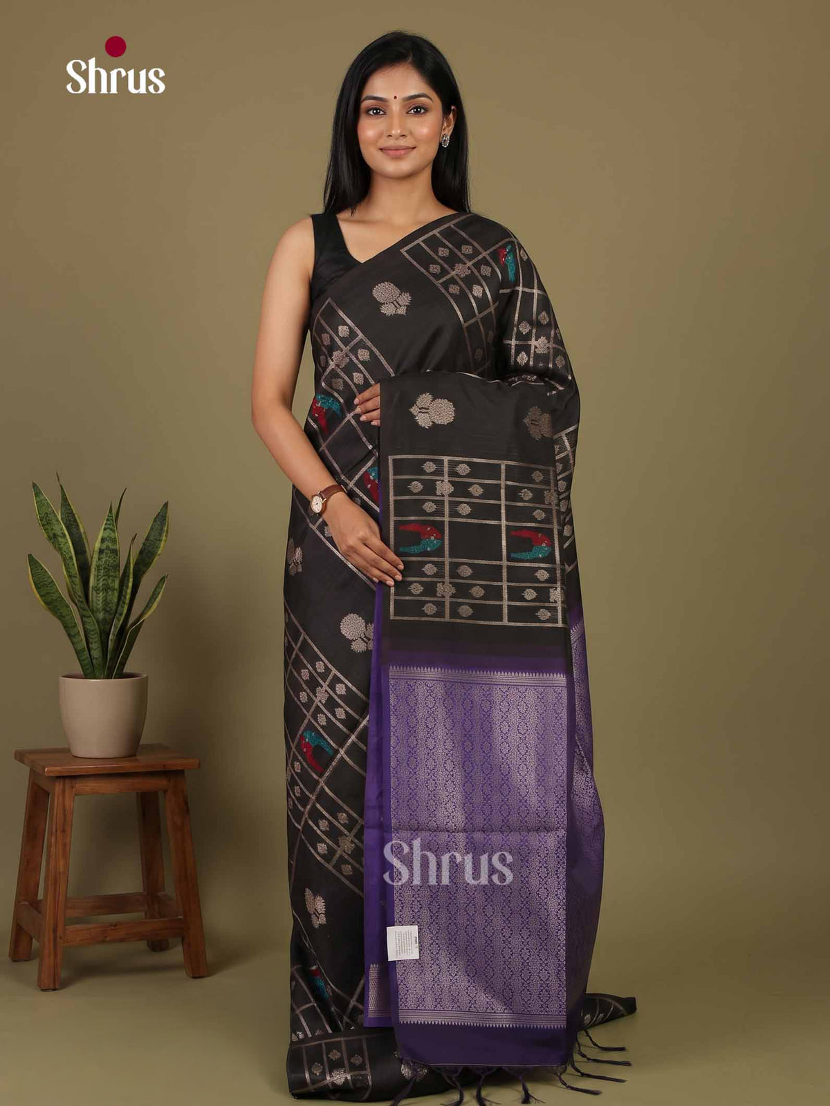 Champa semitussar Saree - EI16948