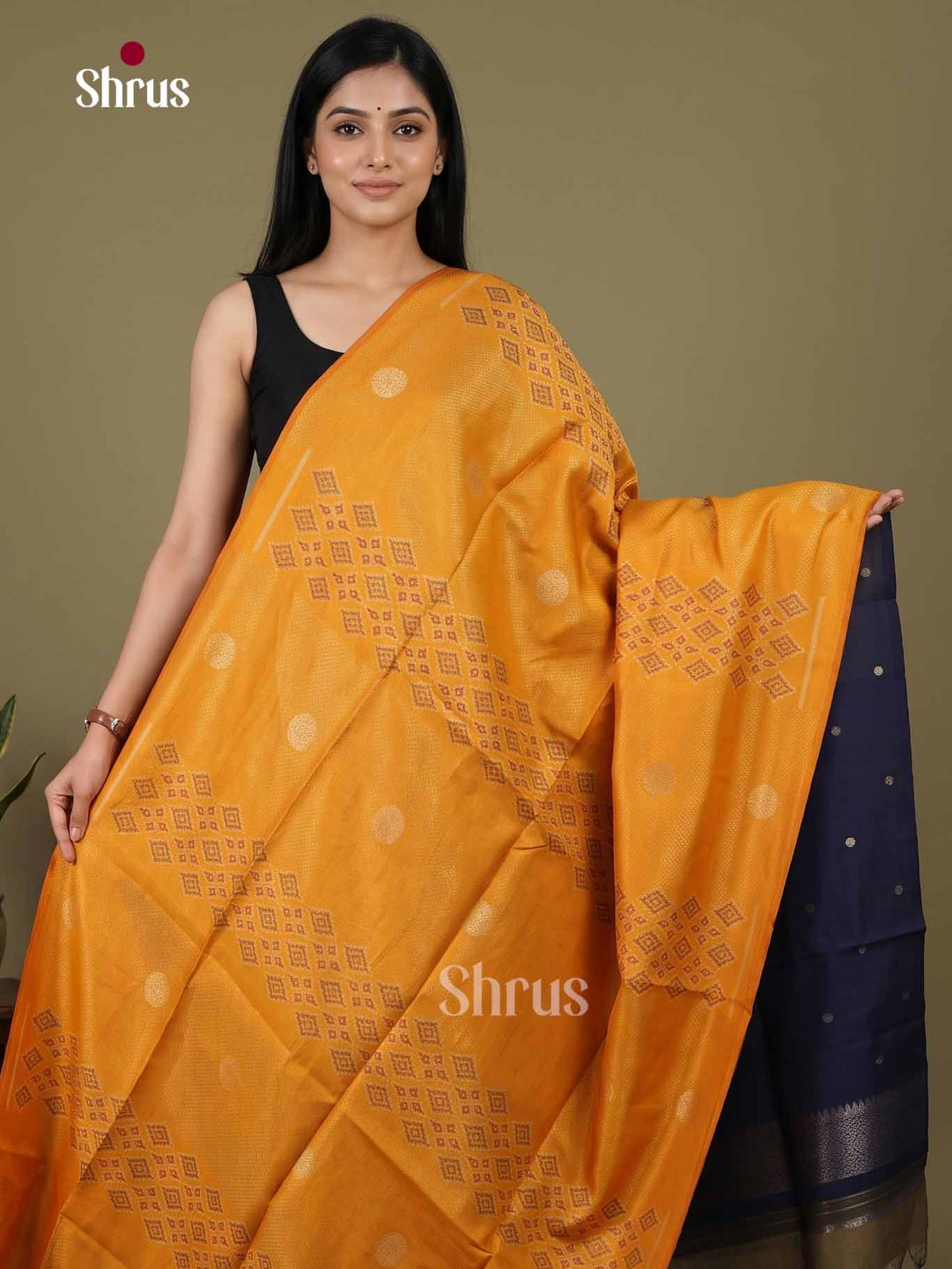 Champa semitussar Saree - EI16956