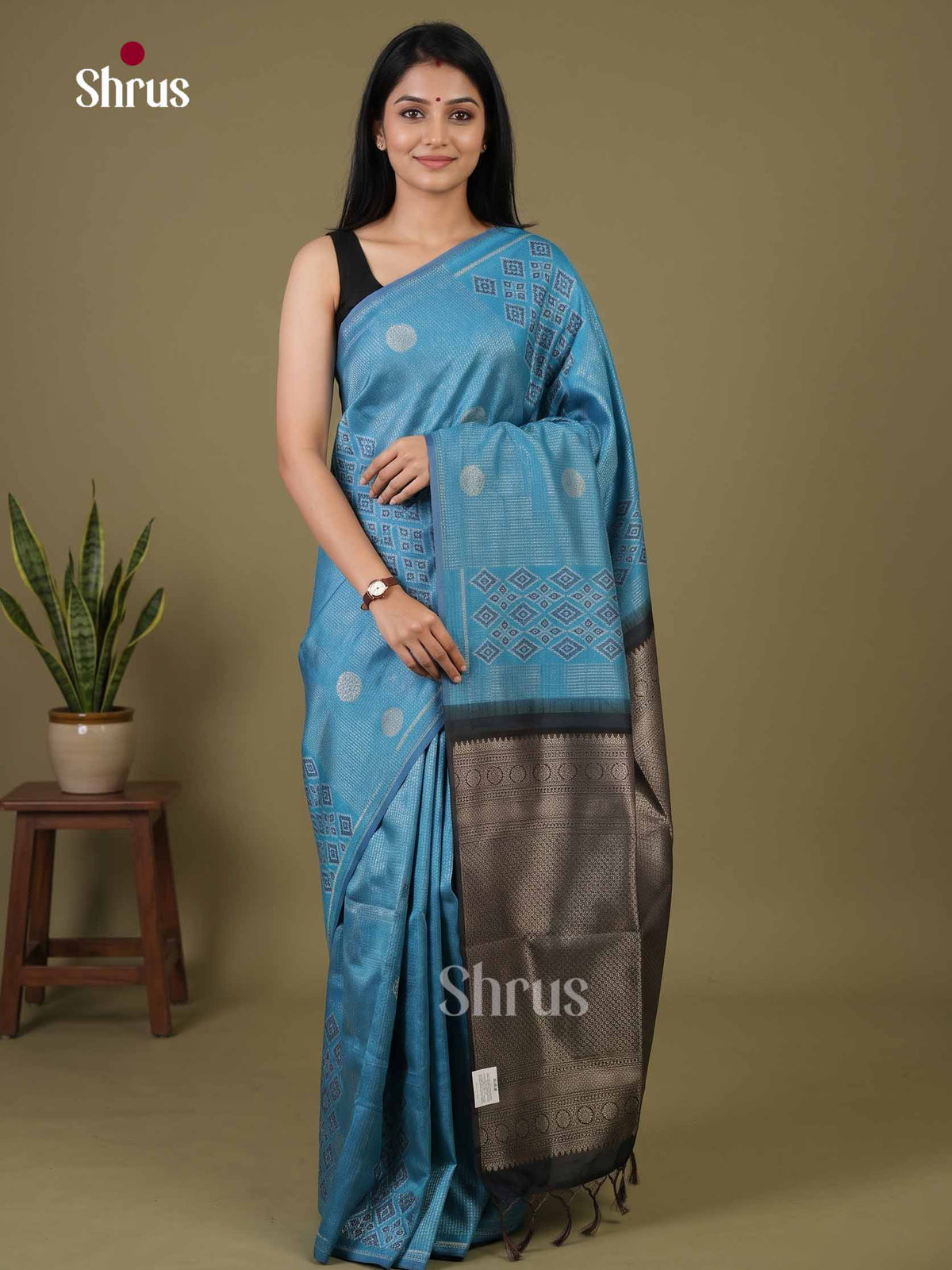 Champa semitussar Saree - EI16959
