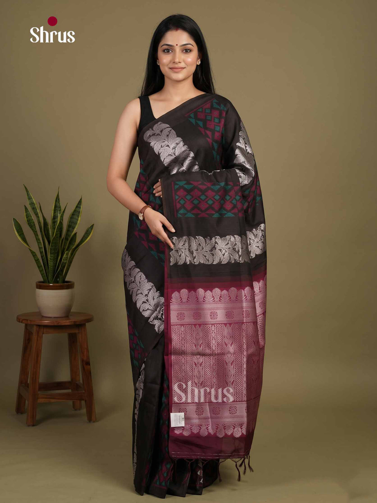 Champa semitussar Saree - EI16971