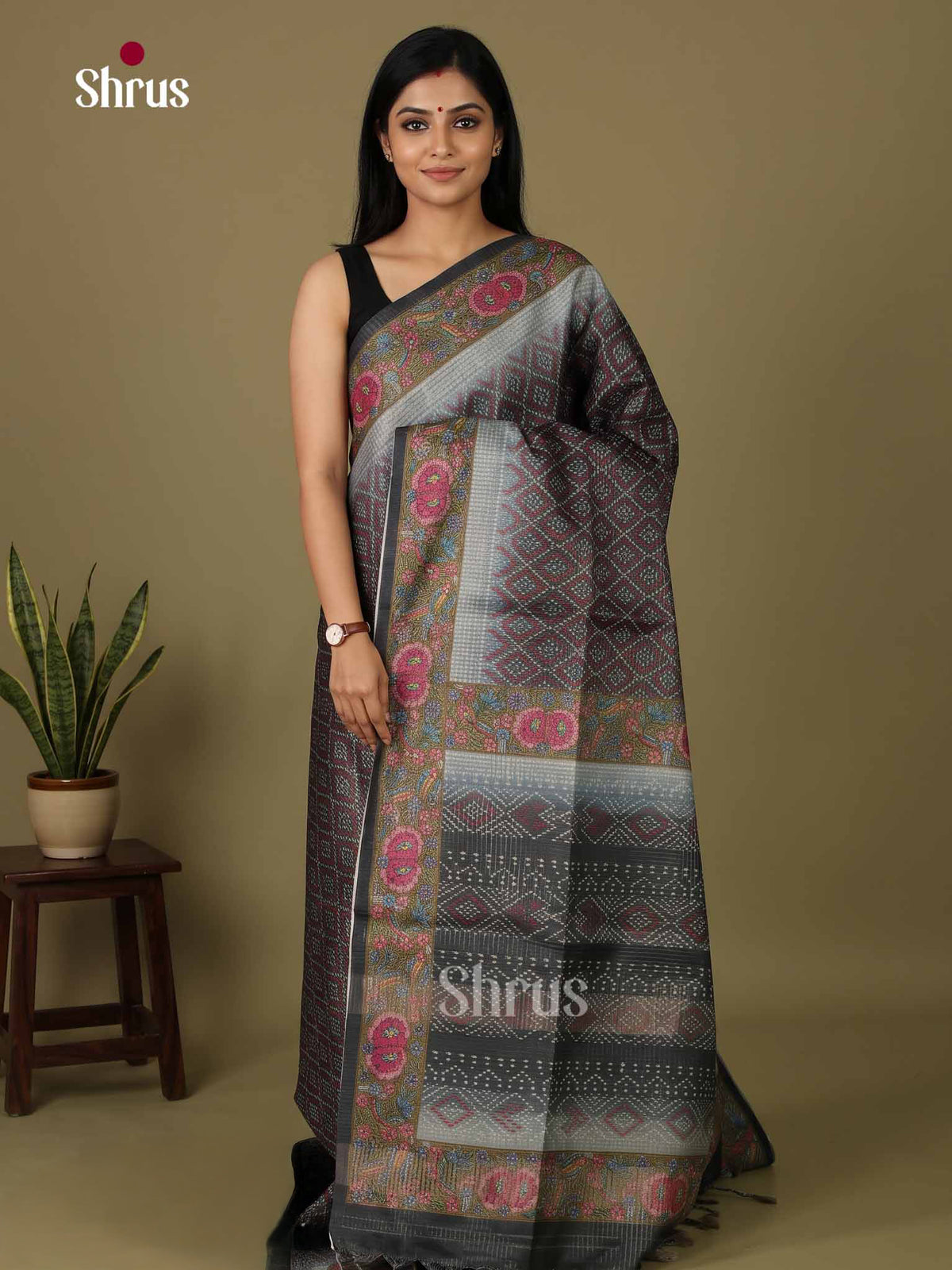 Printed Semi Tussar Saree - EI17060