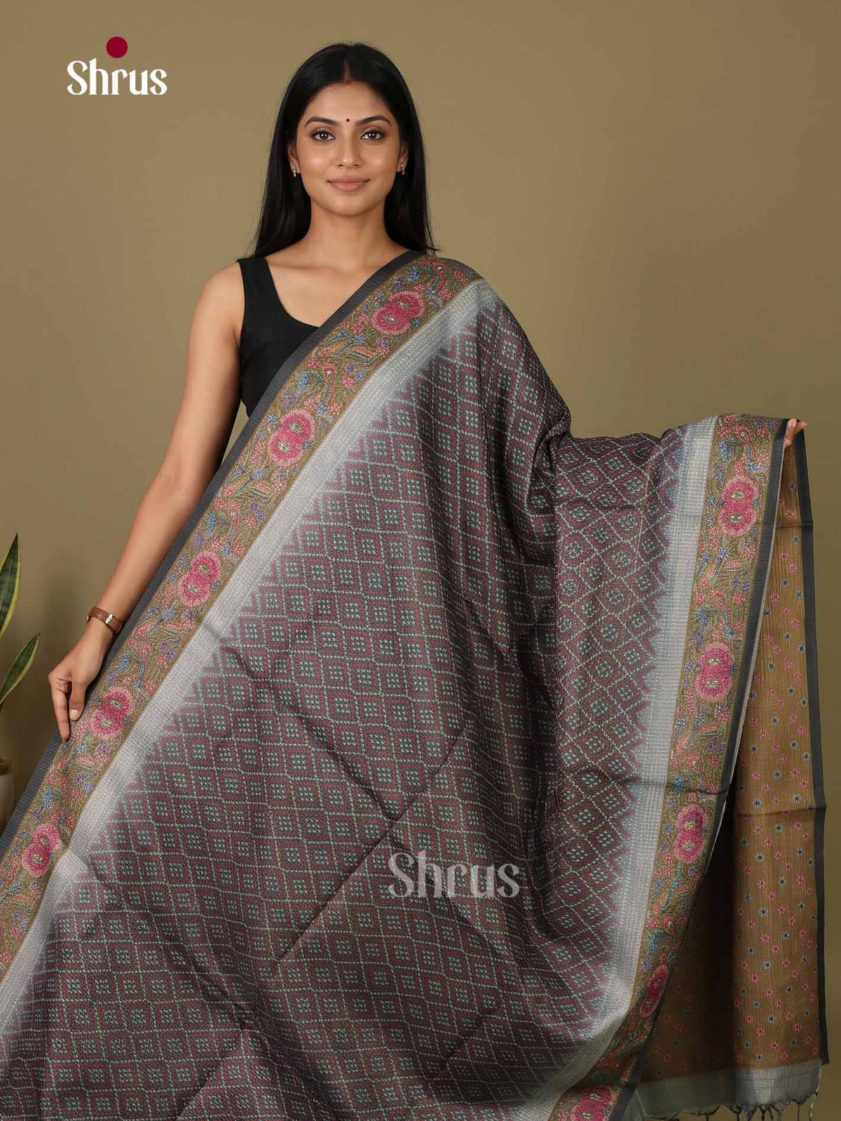 Printed Semi Tussar Saree - EI17060