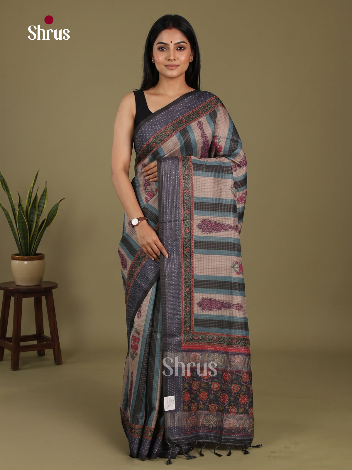 Printed Semi Tussar Saree - EI17074