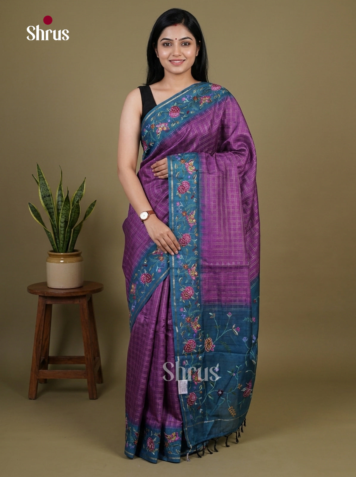 Tussar Embroidery Saree - EI17218