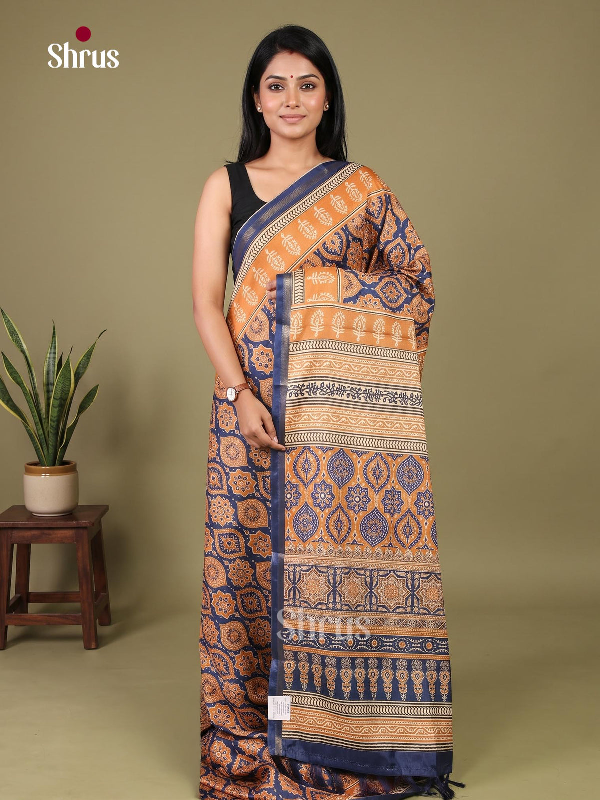 Art Modal Saree - EI24115