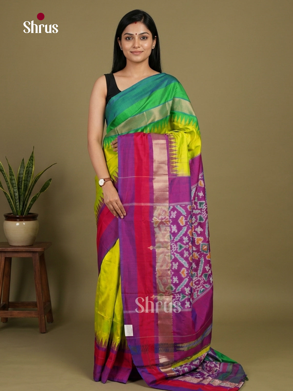Ikkat Silk Saree - EI24274