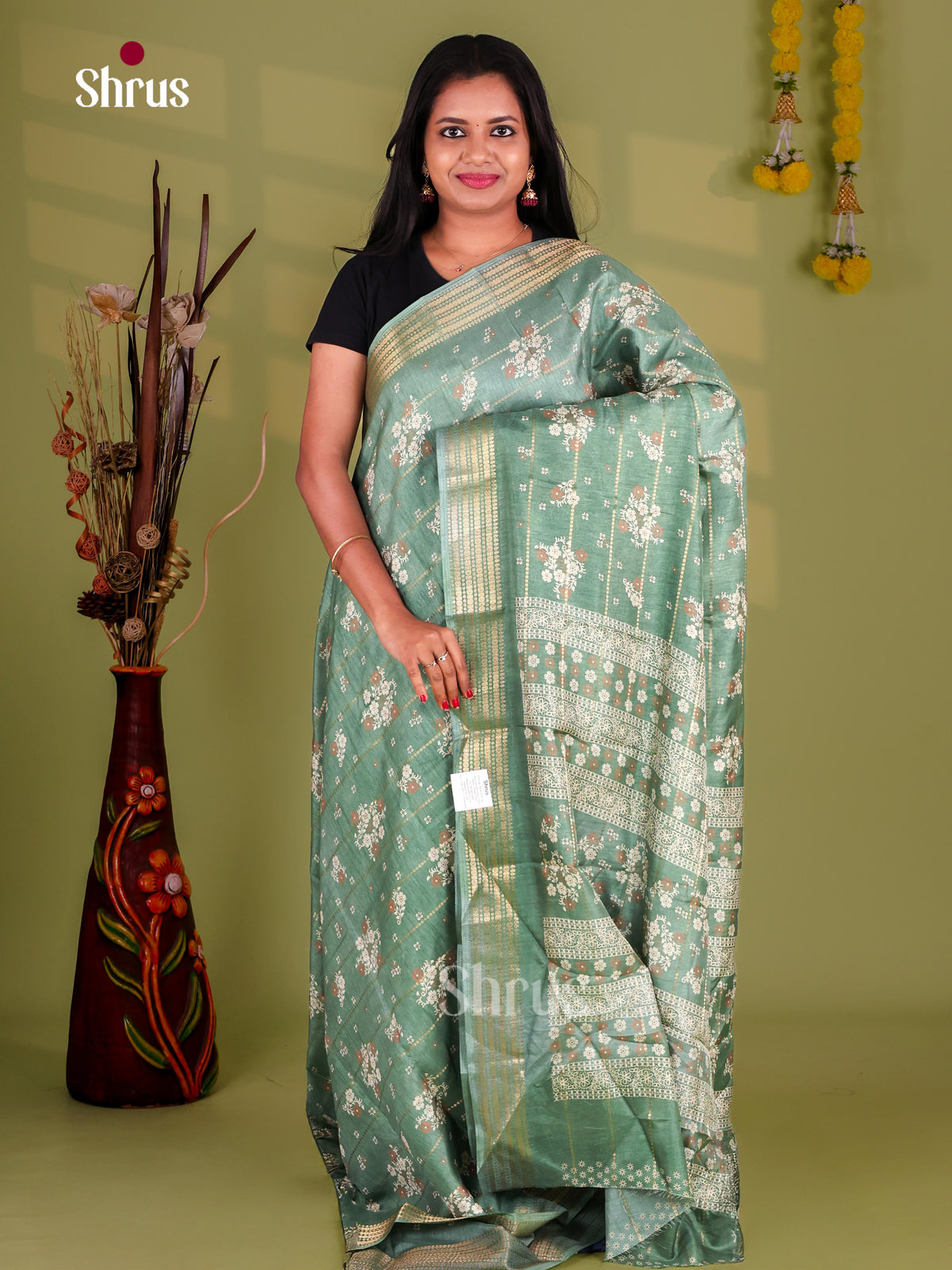 Semi Crepe Saree - EJ11318