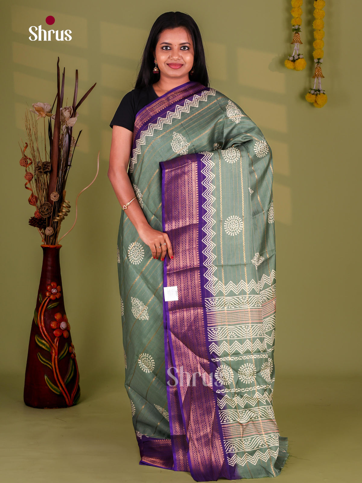 Semi Crepe Saree - EJ11384